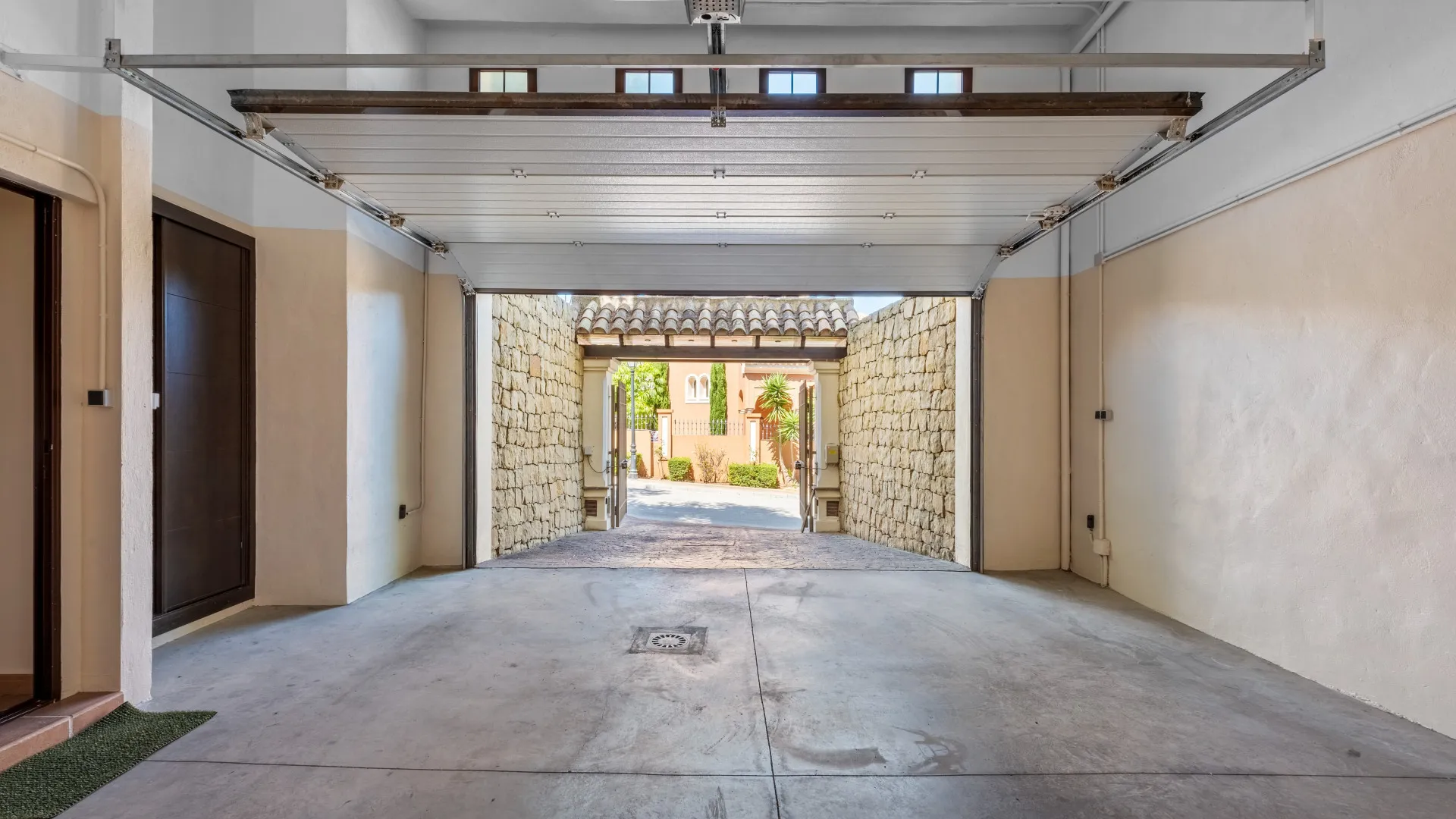 Villa for sale in Los Arqueros