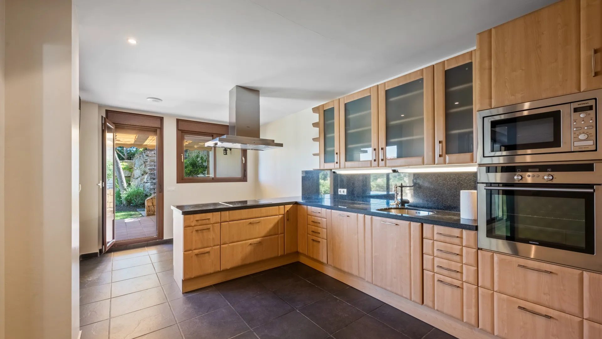 Villa for sale in Los Arqueros