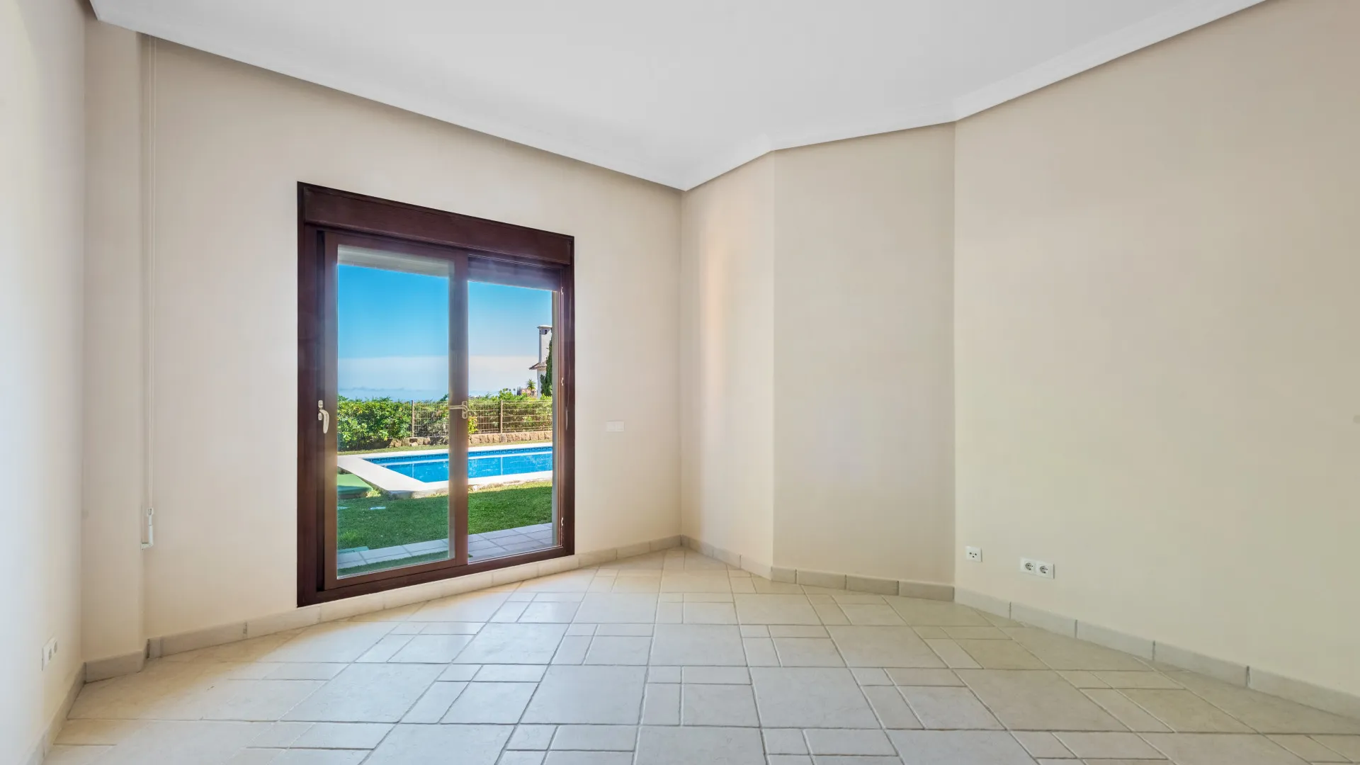 Villa for sale in Los Arqueros