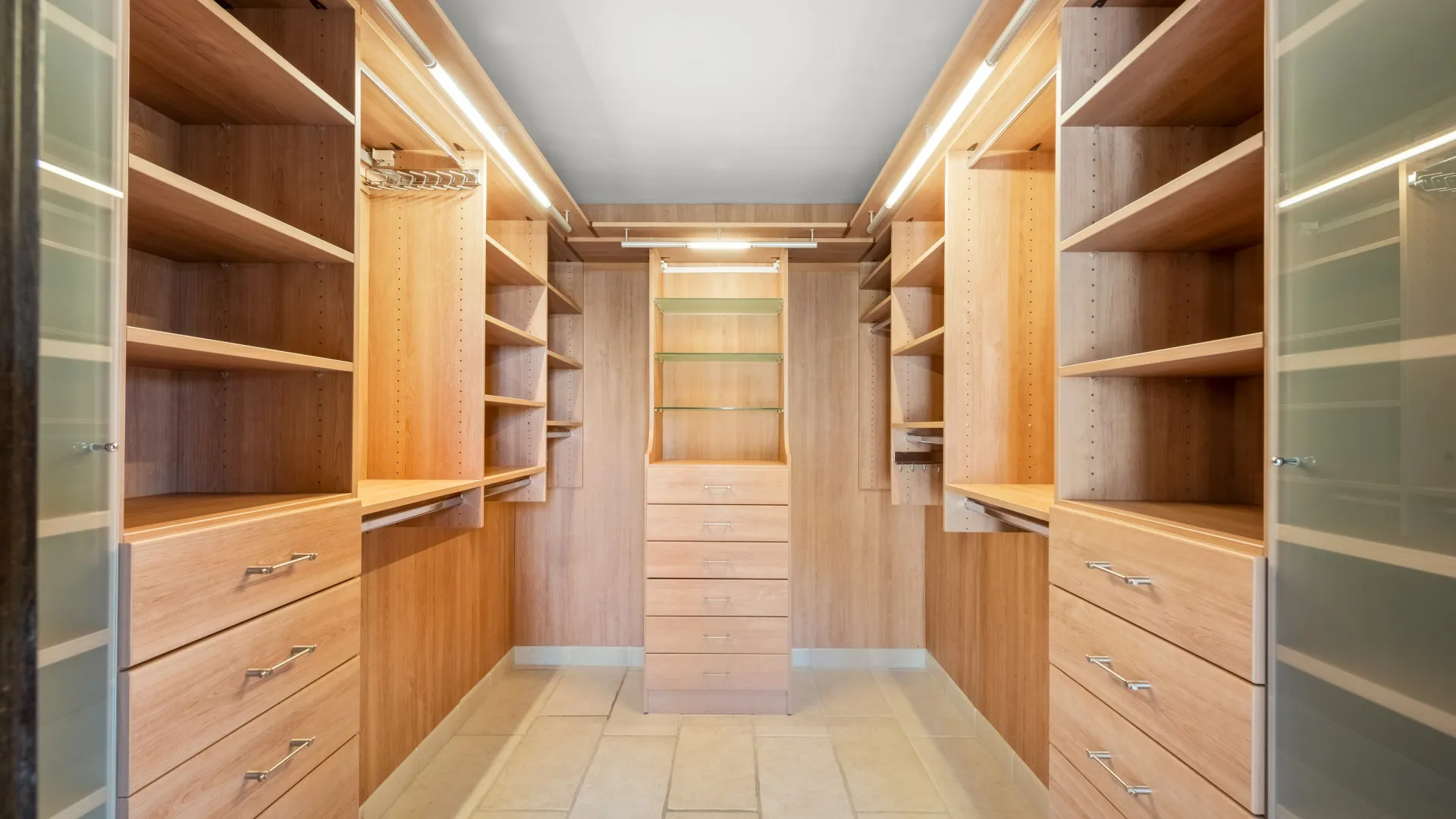 Villa for sale in Los Arqueros