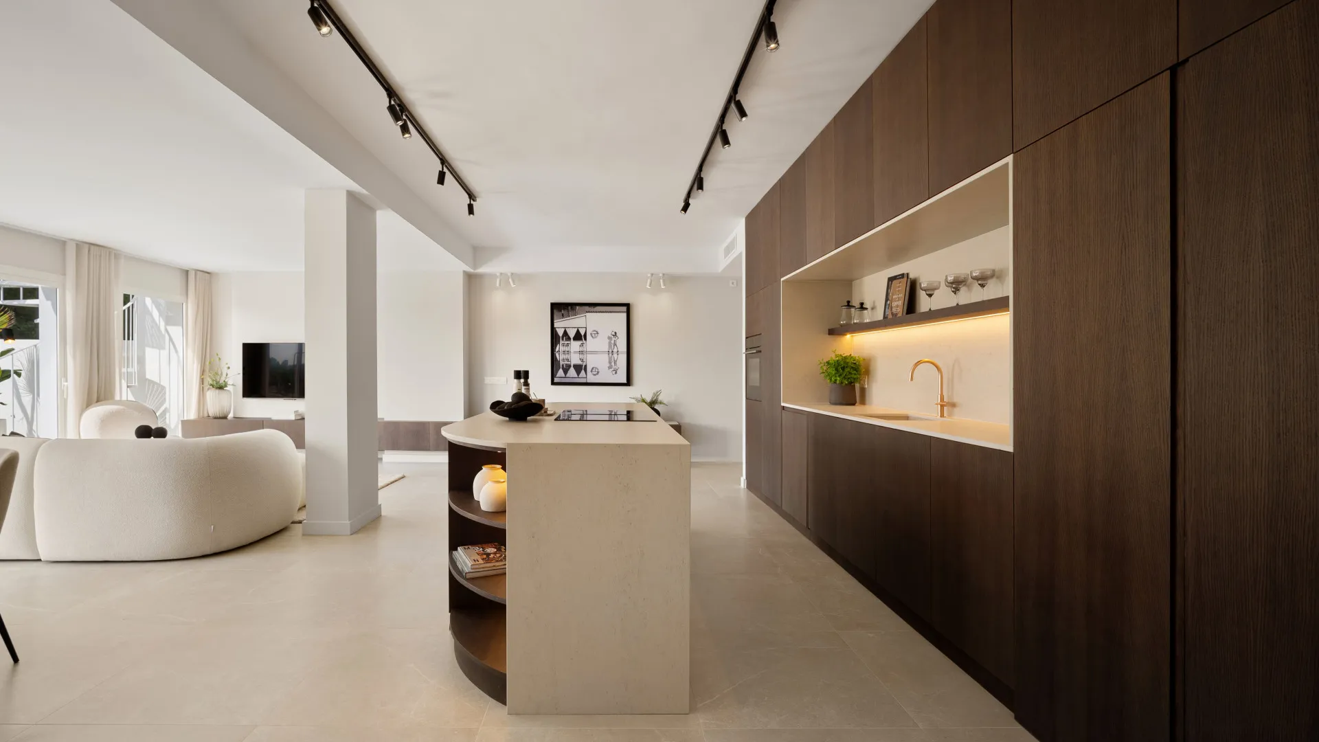 Se vende adosado en Azahara II con 4 dormitorios