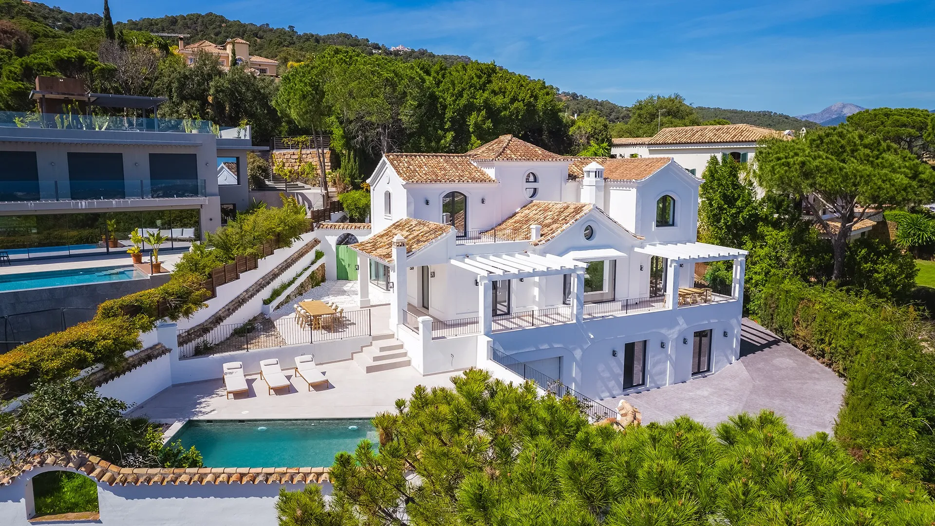 Comprar villa en El Madroñal de 5 dormitorios