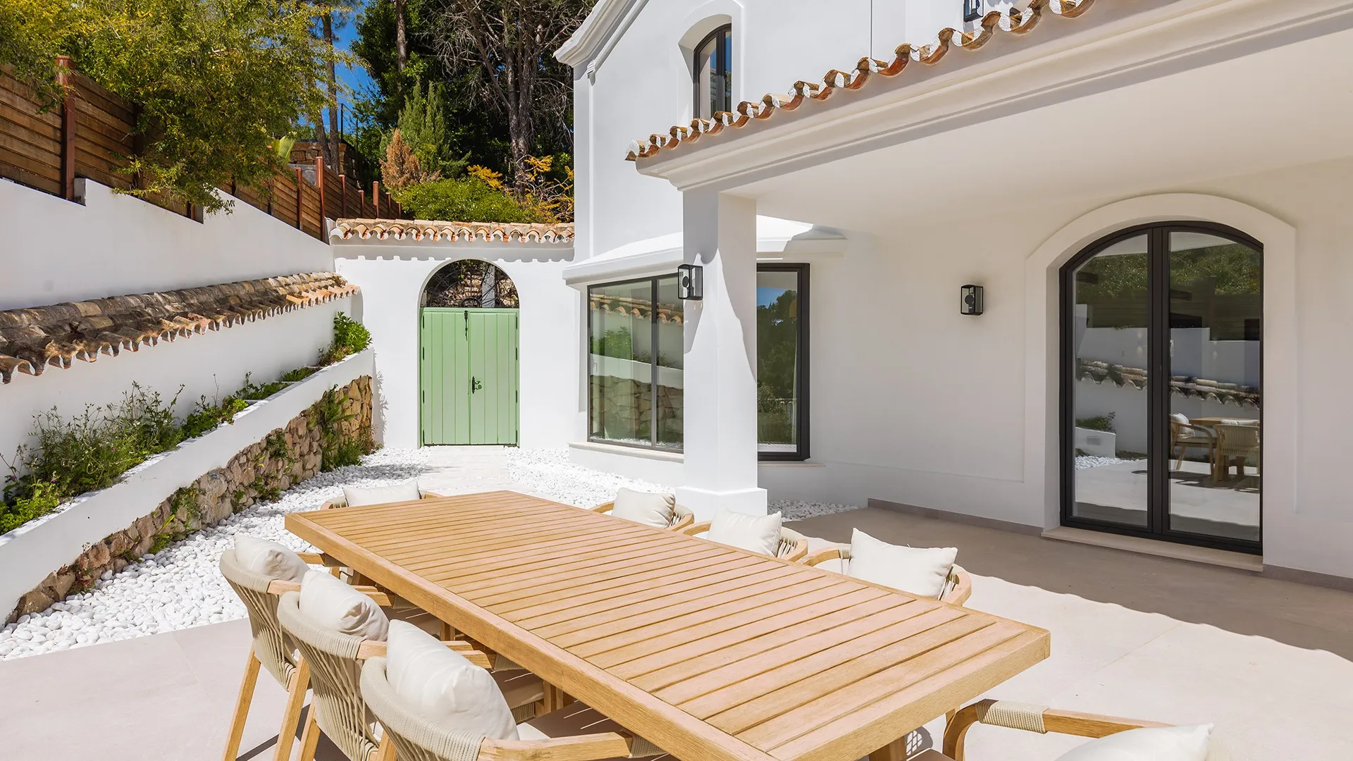 Comprar villa en El Madroñal de 5 dormitorios