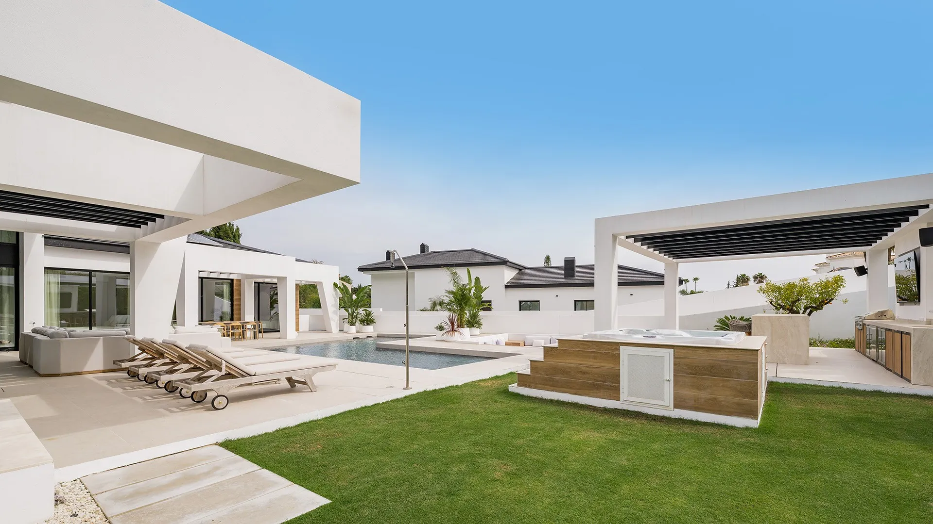 Los Naranjos Golf, villa a la venta de 6 dormitorios