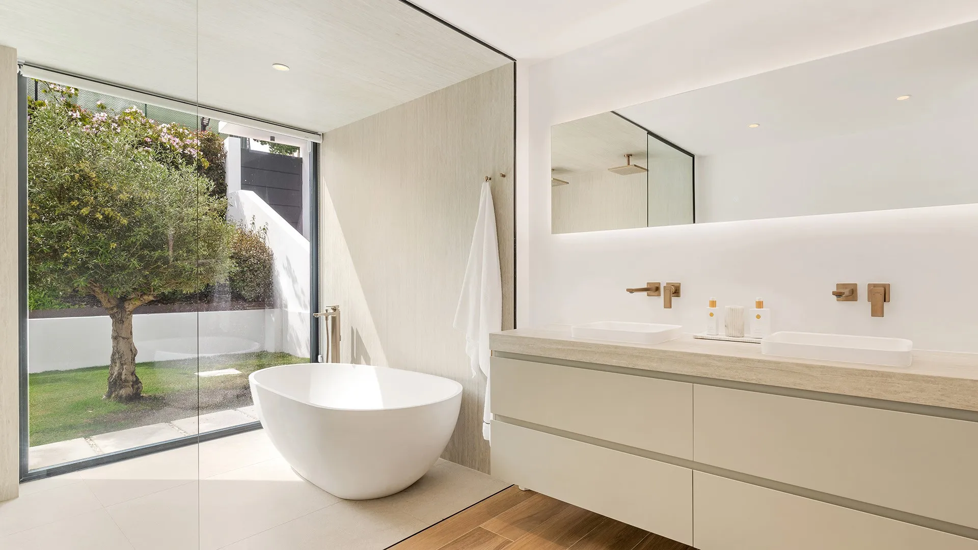 Los Naranjos Golf, villa a la venta de 6 dormitorios