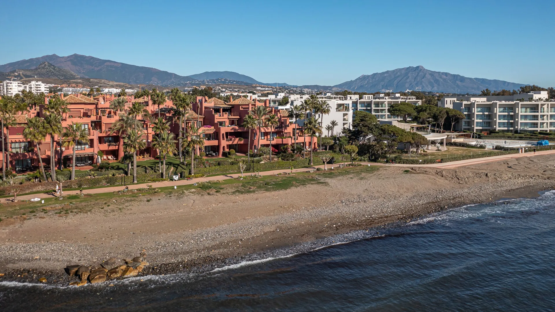 Apartamento planta baja de 3 dormitorios en venta en Almenara Beach