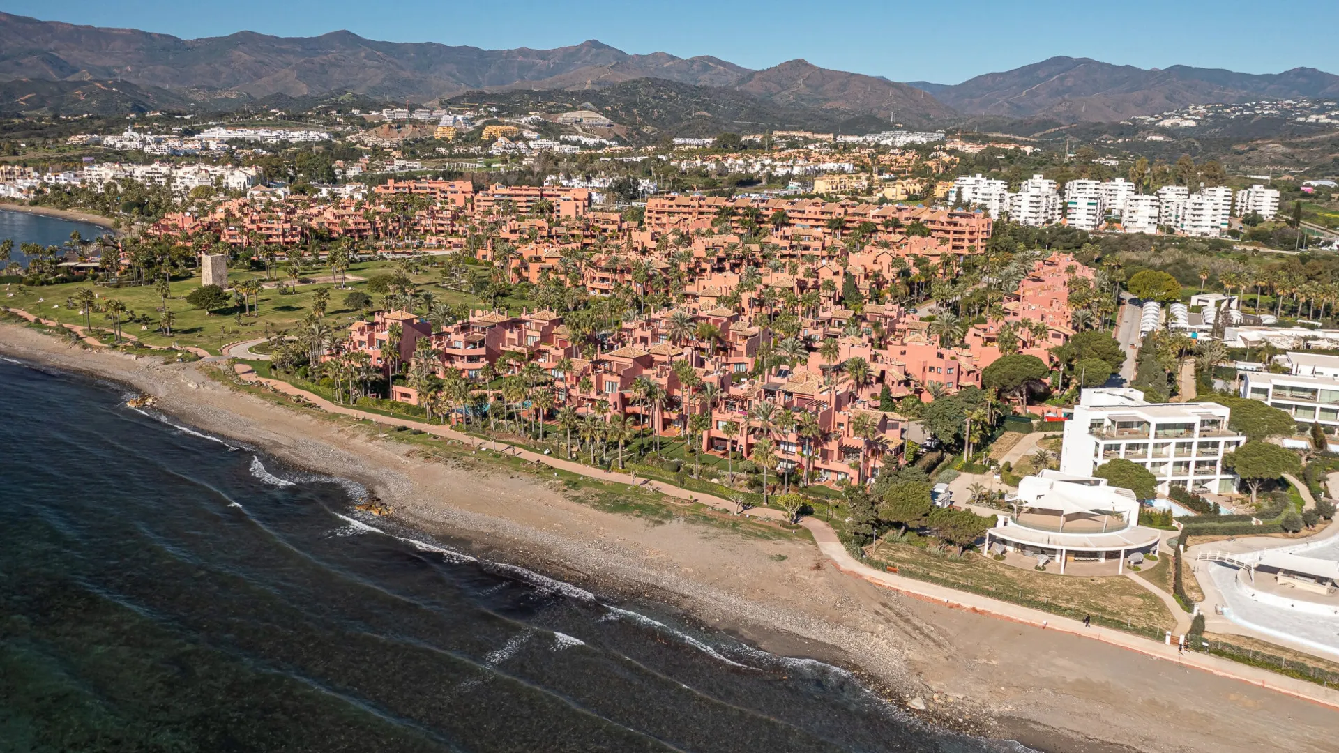 Apartamento planta baja de 3 dormitorios en venta en Almenara Beach