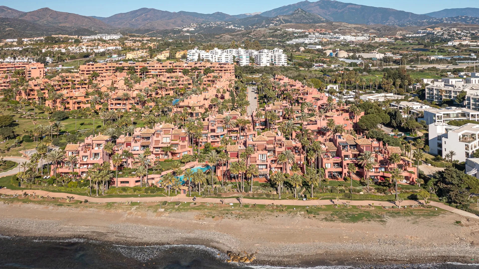 Apartamento planta baja de 3 dormitorios en venta en Almenara Beach
