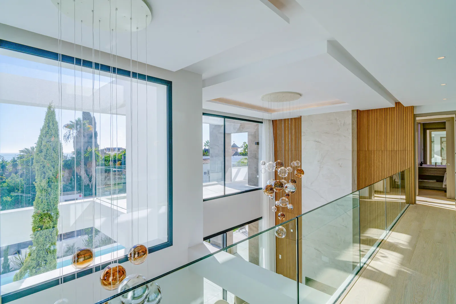 Marbesa 5 bedrooms villa for sale