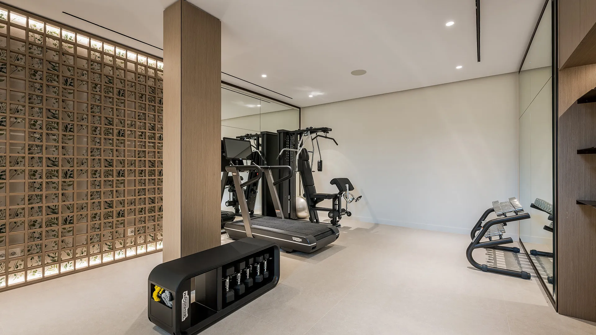 Los Monteros 6 bedrooms villa for sale