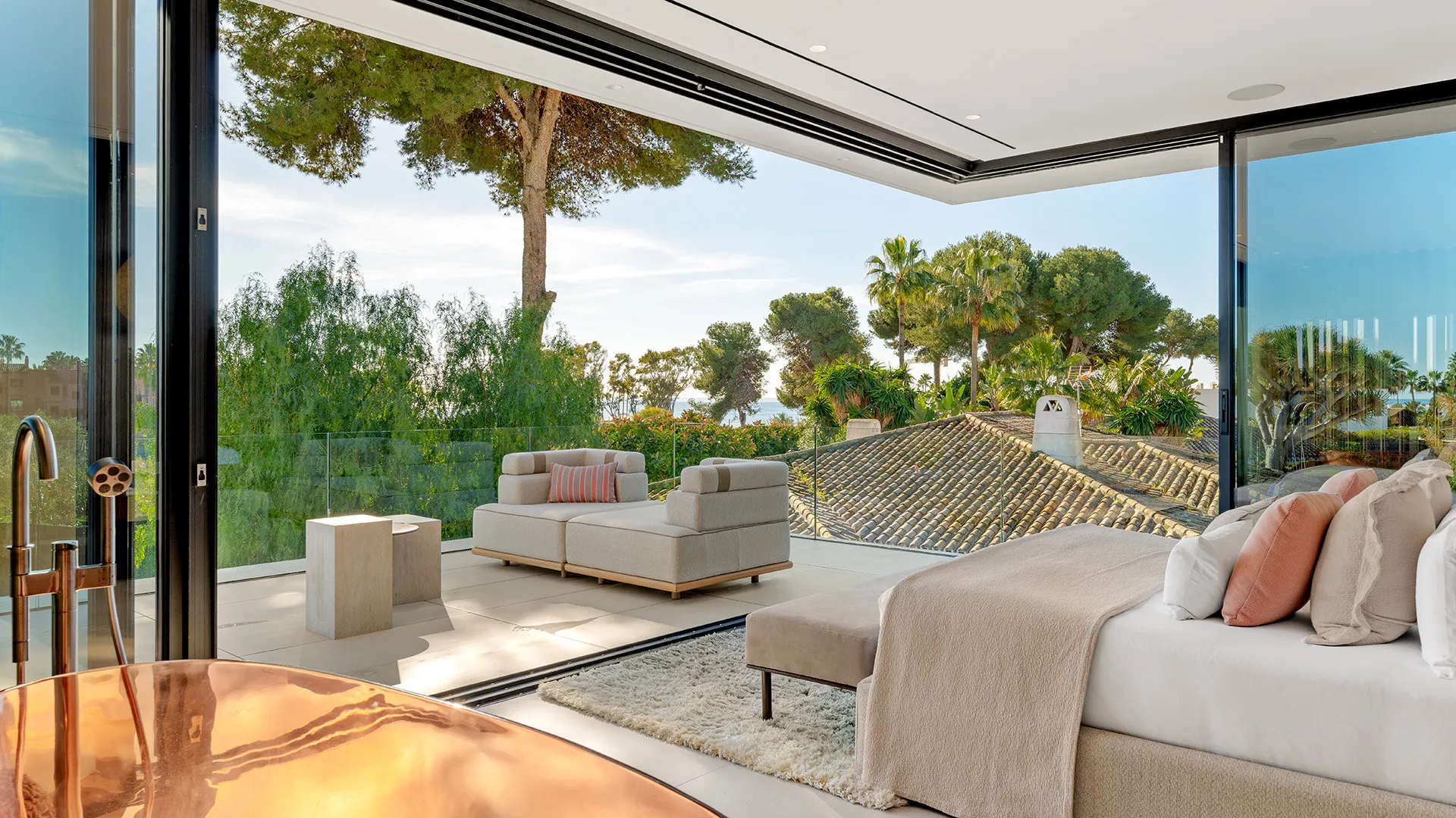 Los Monteros 6 bedrooms villa for sale