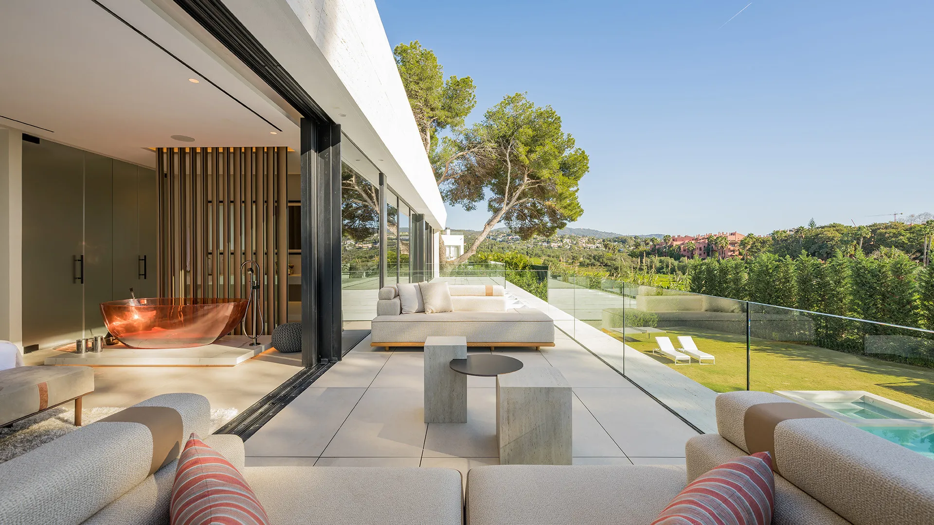 Los Monteros 6 bedrooms villa for sale