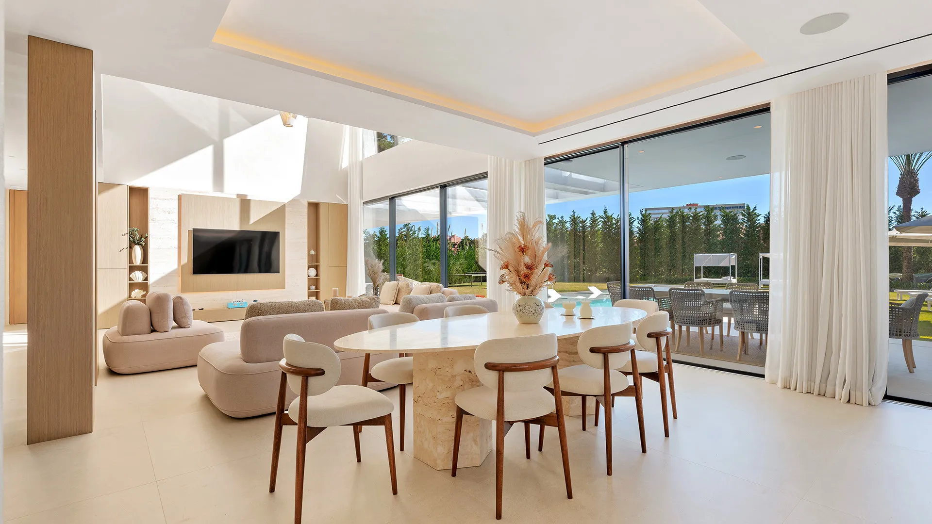 Los Monteros 6 bedrooms villa for sale