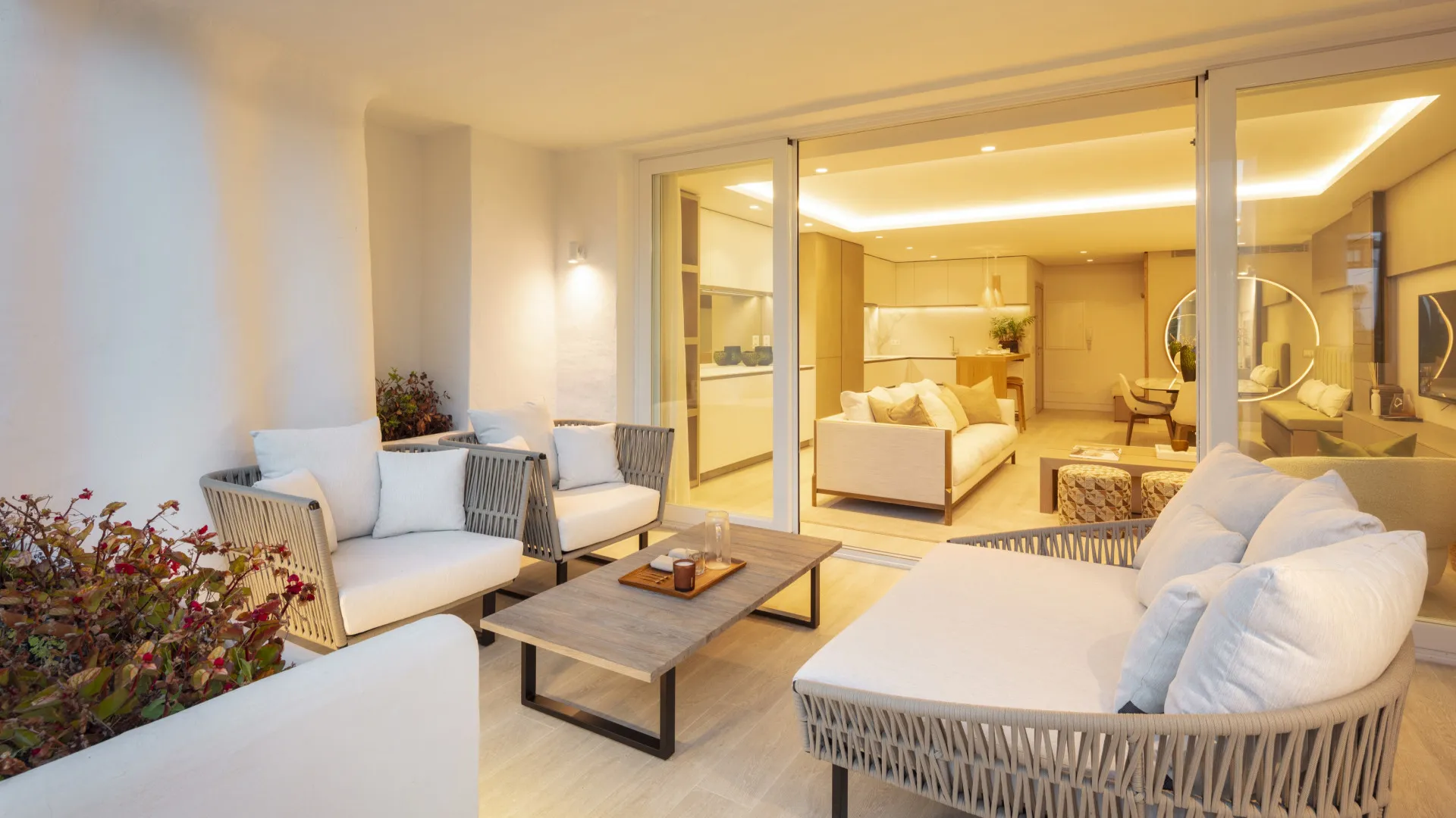 Ground floor apartment with 3 bedrooms for sale in Marina Puente Romano