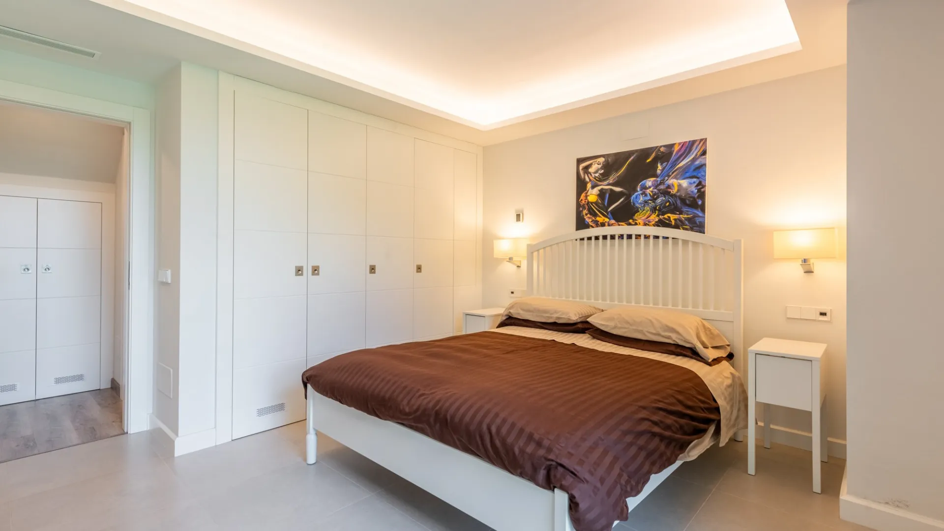 Villa en venta en Las Lomas de Nueva Andalucia