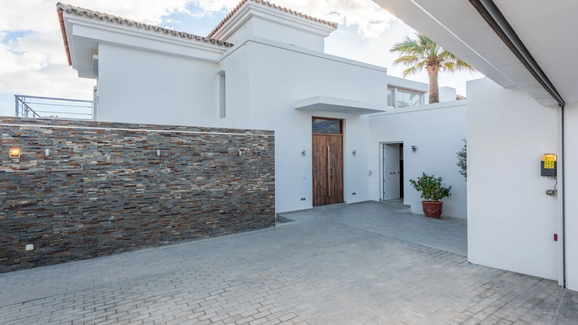 Villa en venta en Las Lomas de Nueva Andalucia