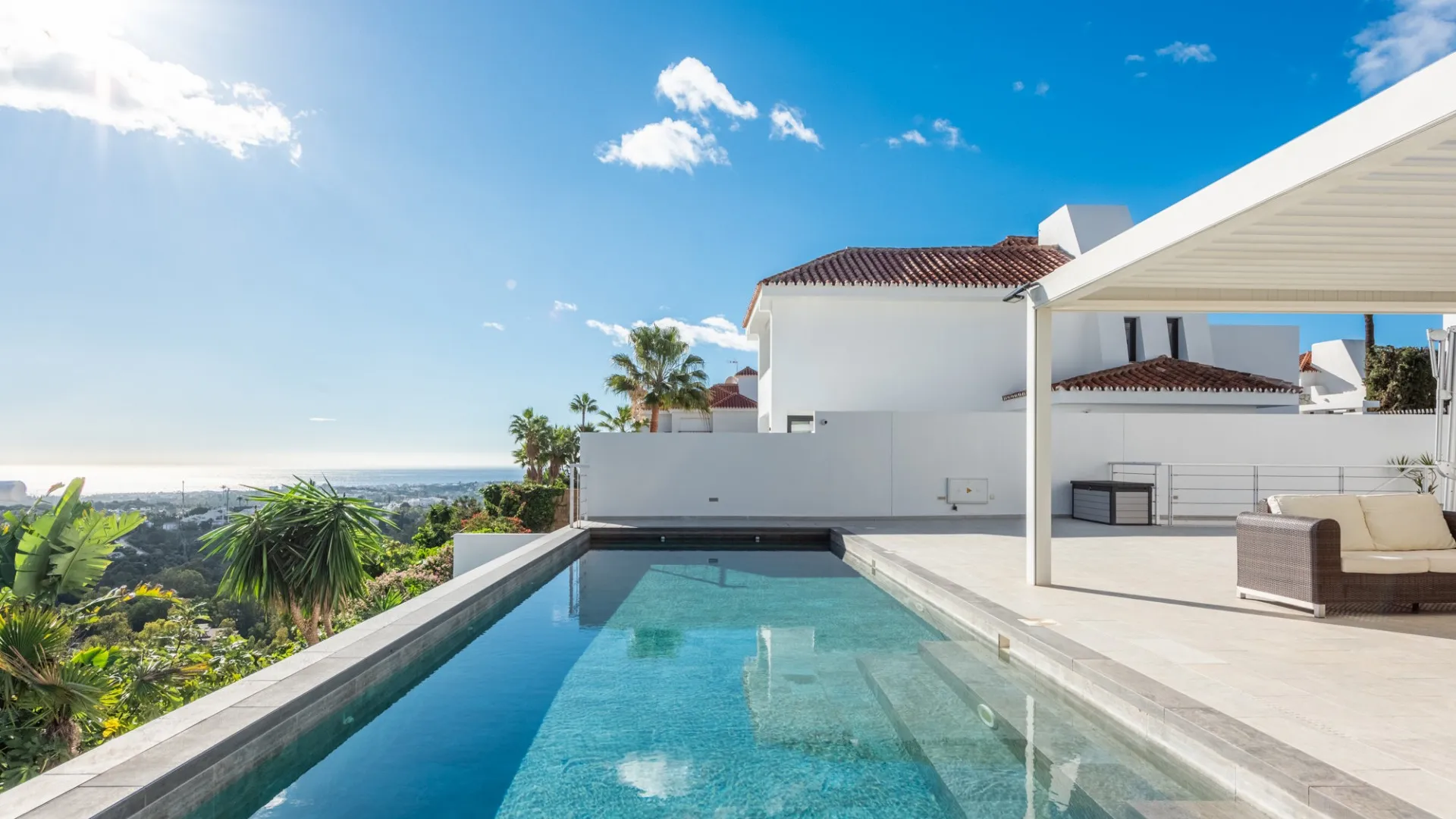 Villa en venta en Las Lomas de Nueva Andalucia