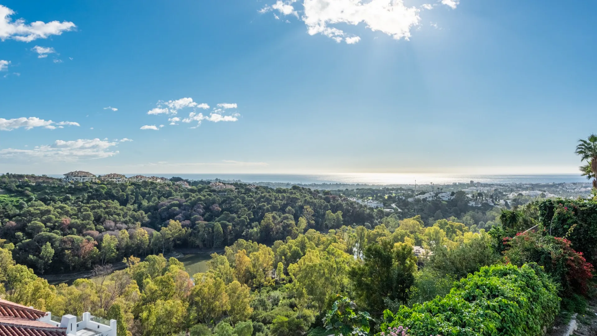 Villa en venta en Las Lomas de Nueva Andalucia