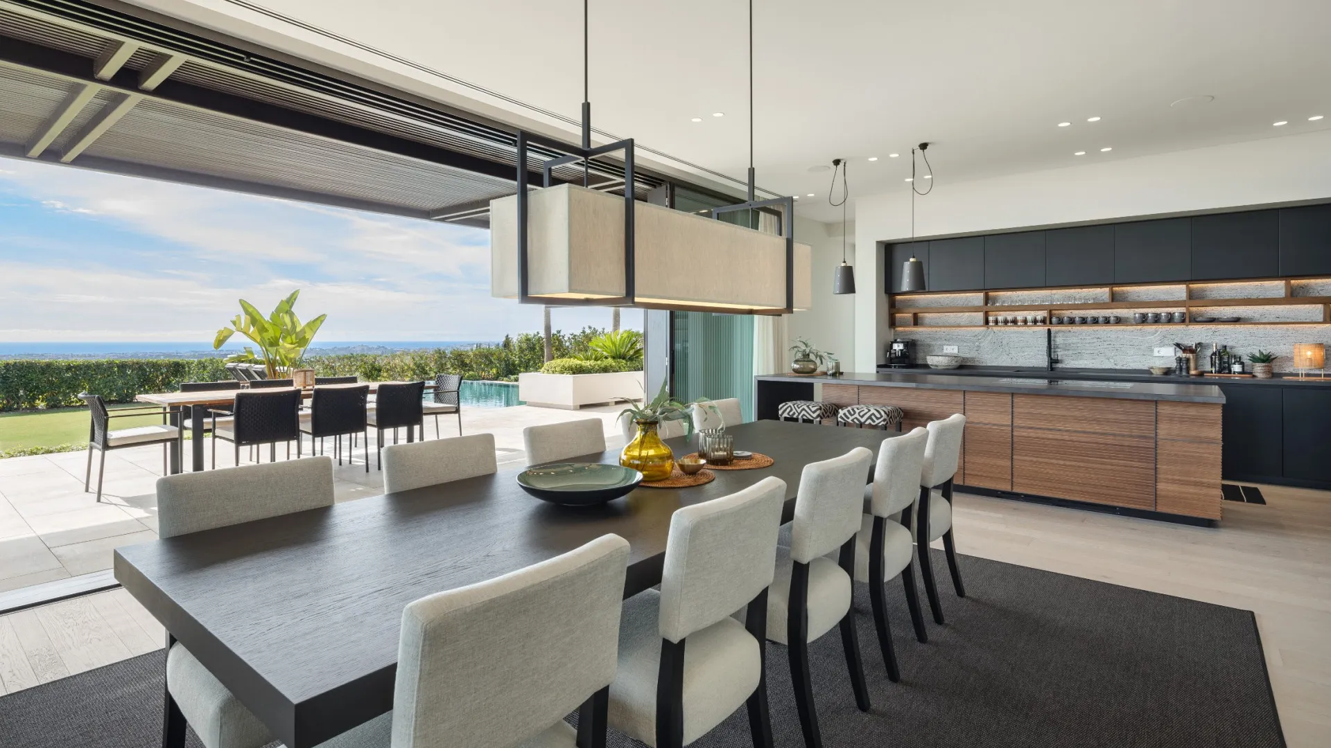 For sale 6 bedrooms villa in The Hills