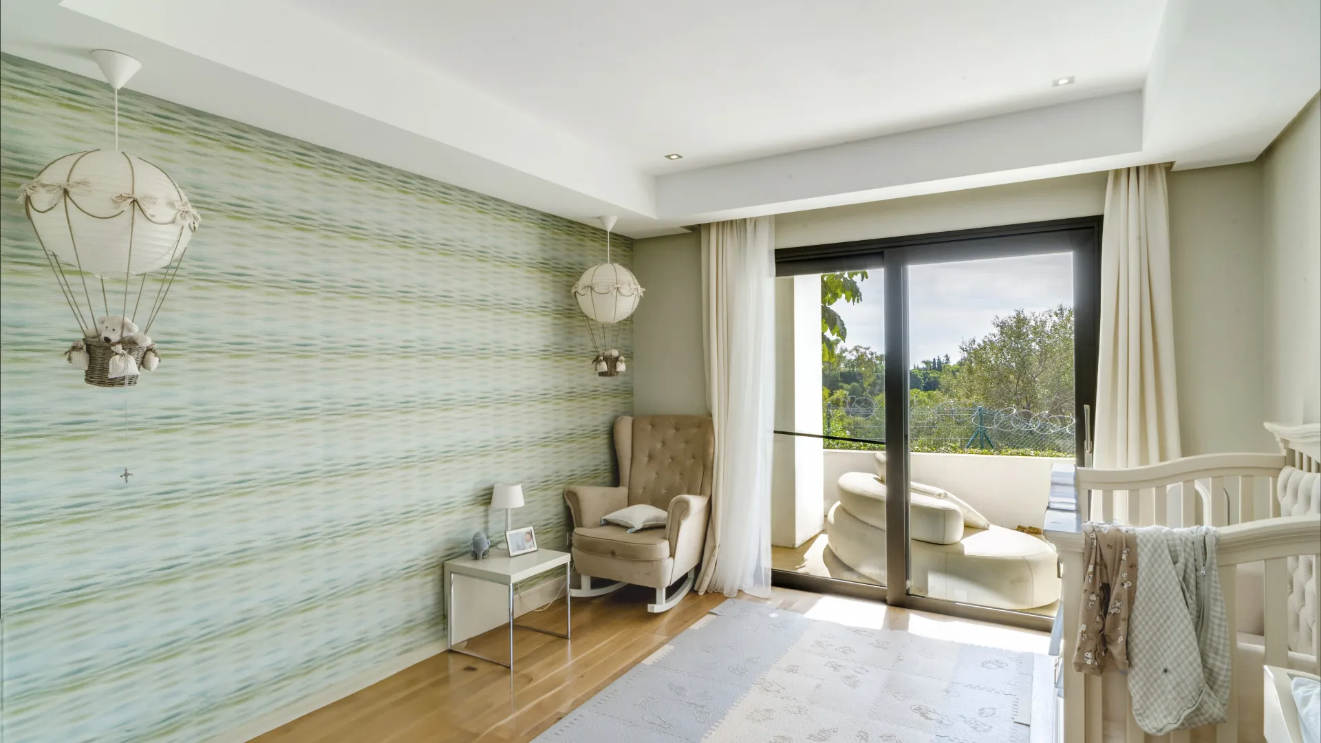 5 bedrooms villa for sale in Lomas de Magna Marbella