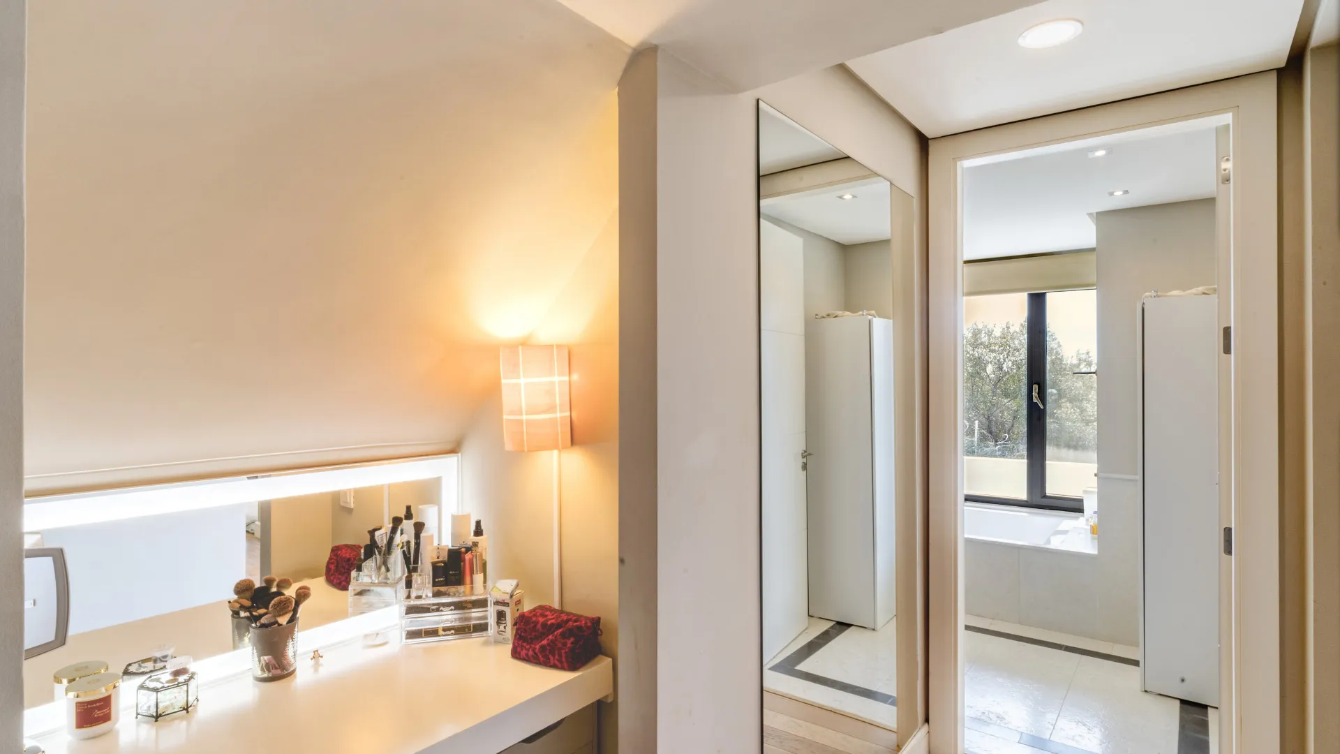 5 bedrooms villa for sale in Lomas de Magna Marbella