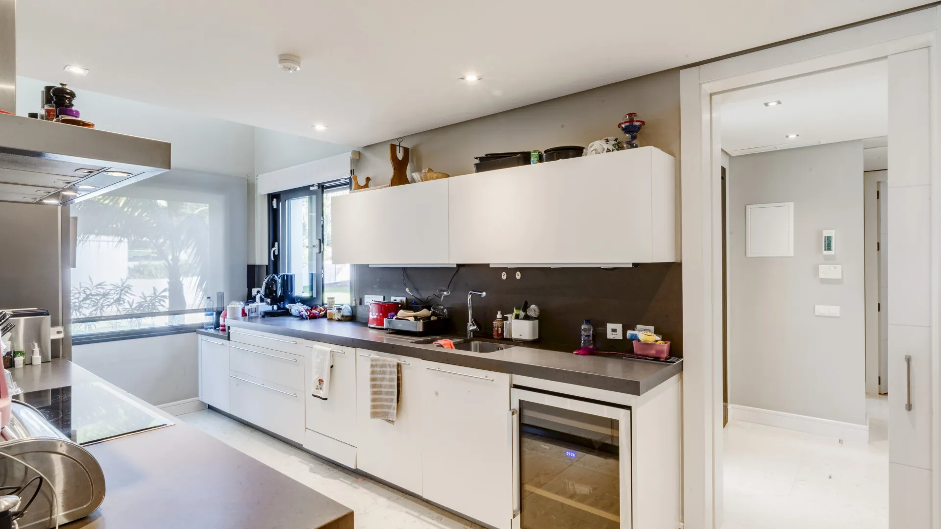 5 bedrooms villa for sale in Lomas de Magna Marbella