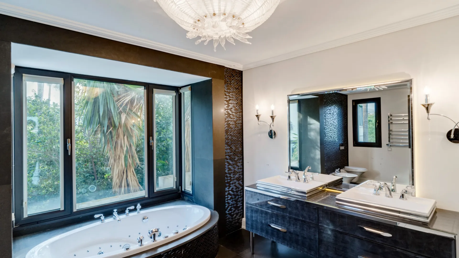 6 bedrooms villa in Lomas de Magna Marbella for sale