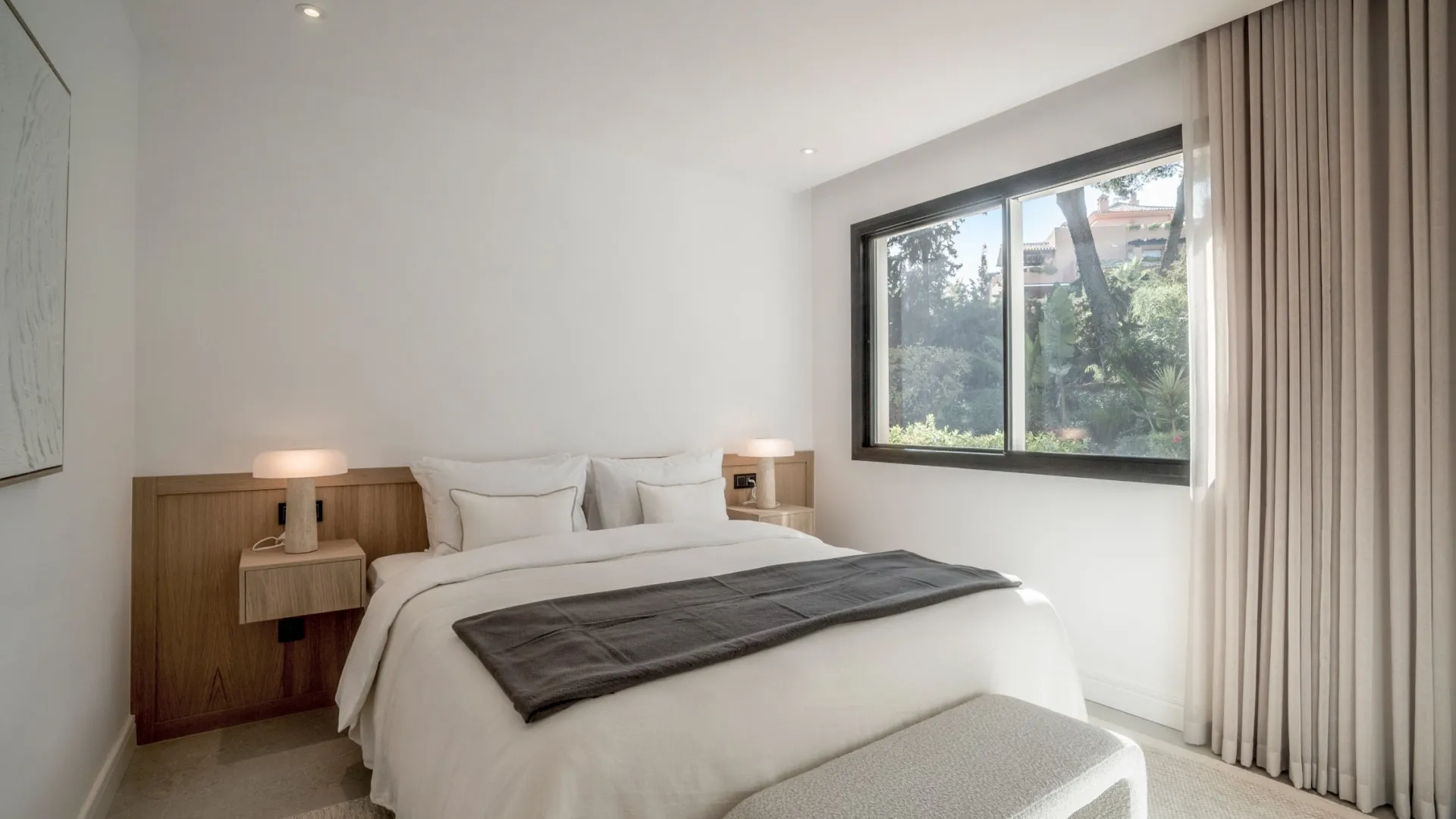 Apartamento planta baja a la venta de 3 dormitorios en Altos Reales