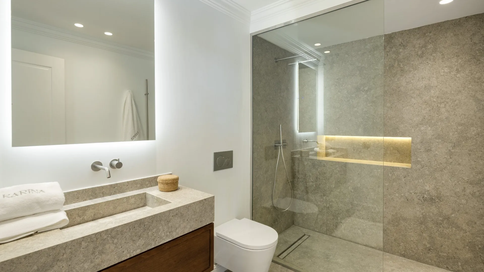 Villa en venta en Las Brisas con 5 dormitorios