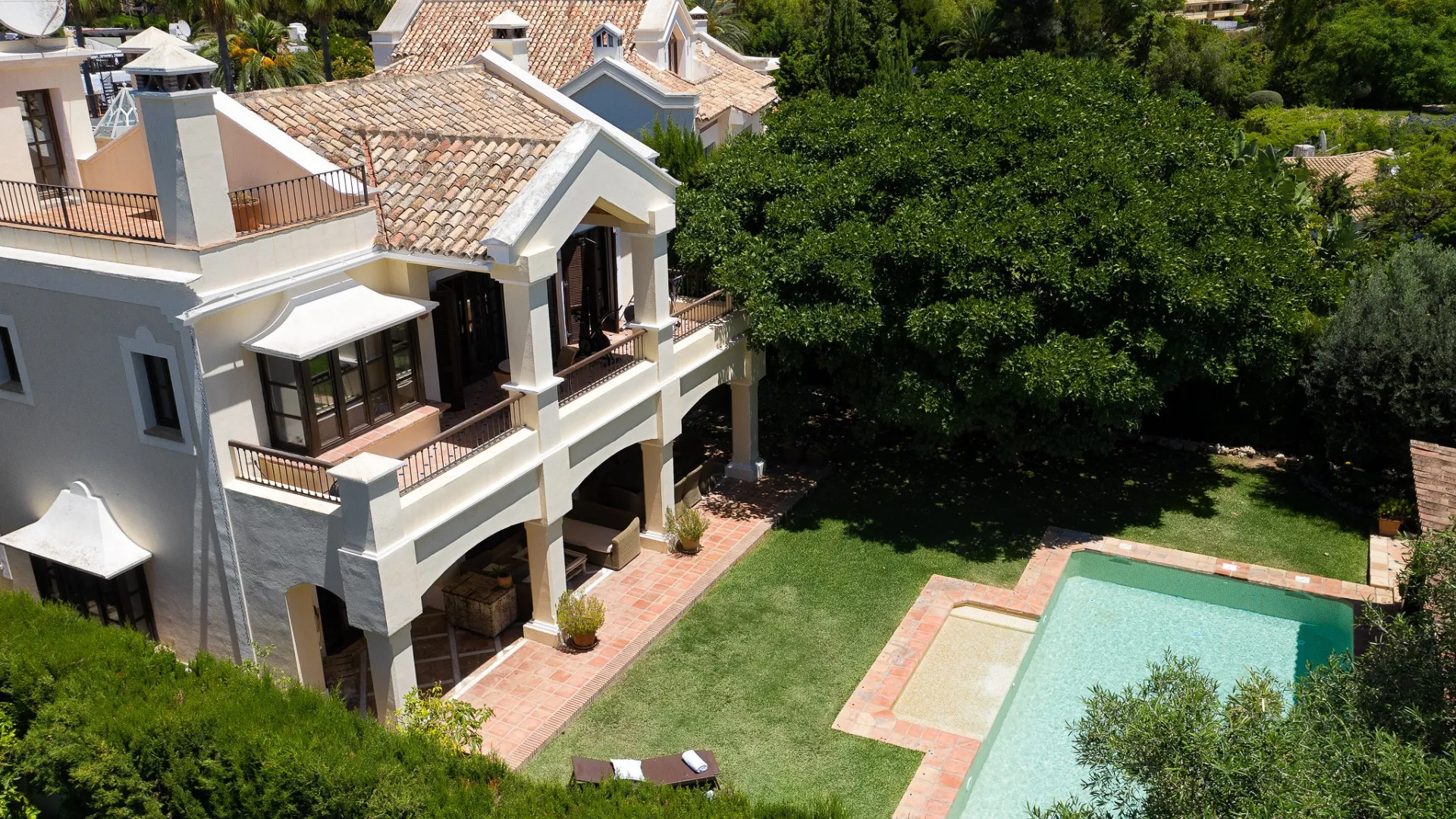 Villa en venta en Balcones de Sierra Blanca con 6 dormitorios