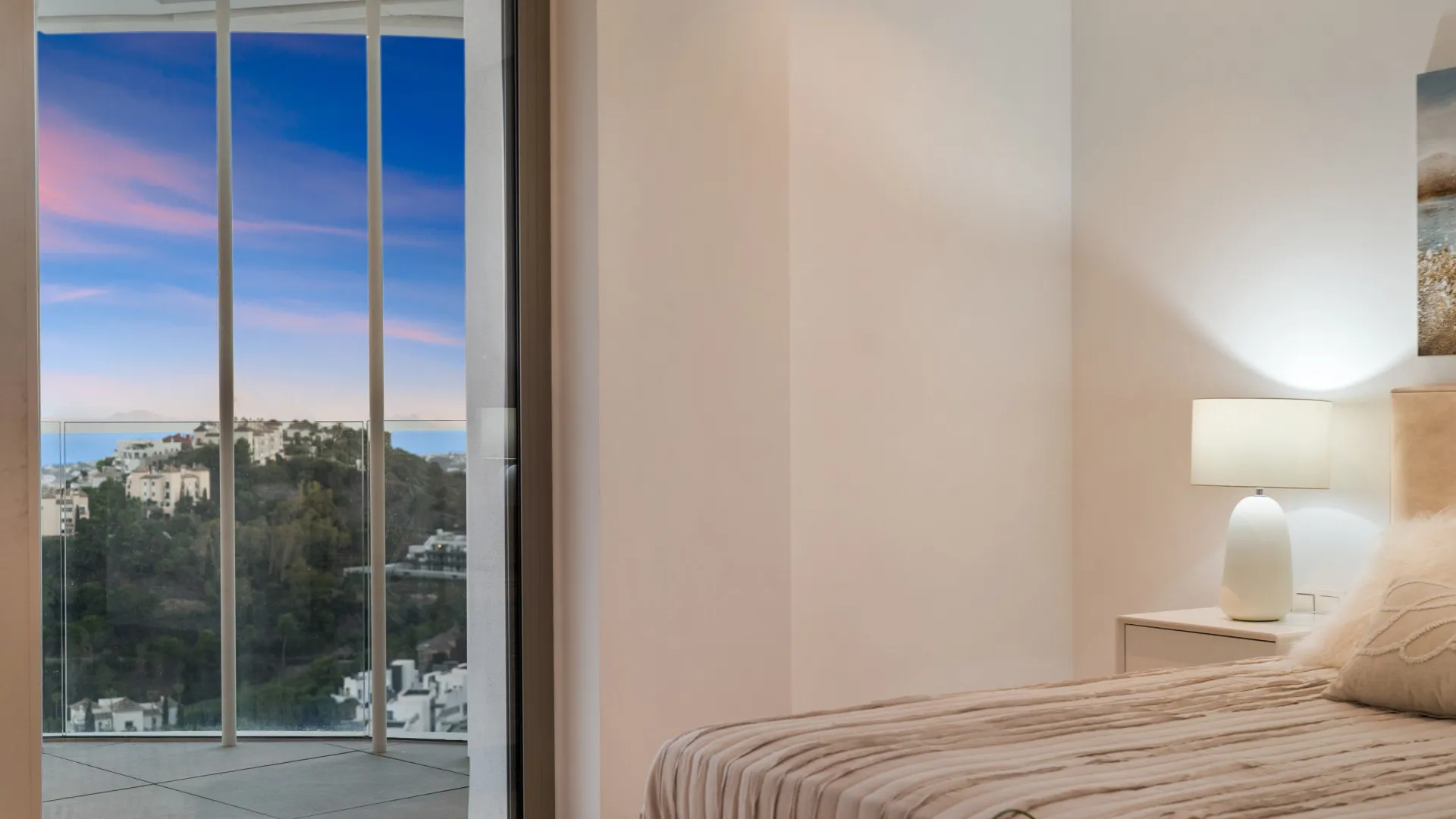 Apartamento a la venta en The View Marbella con 3 dormitorios