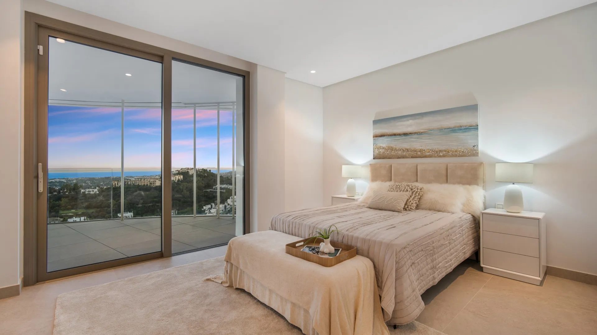 Apartamento a la venta en The View Marbella con 3 dormitorios