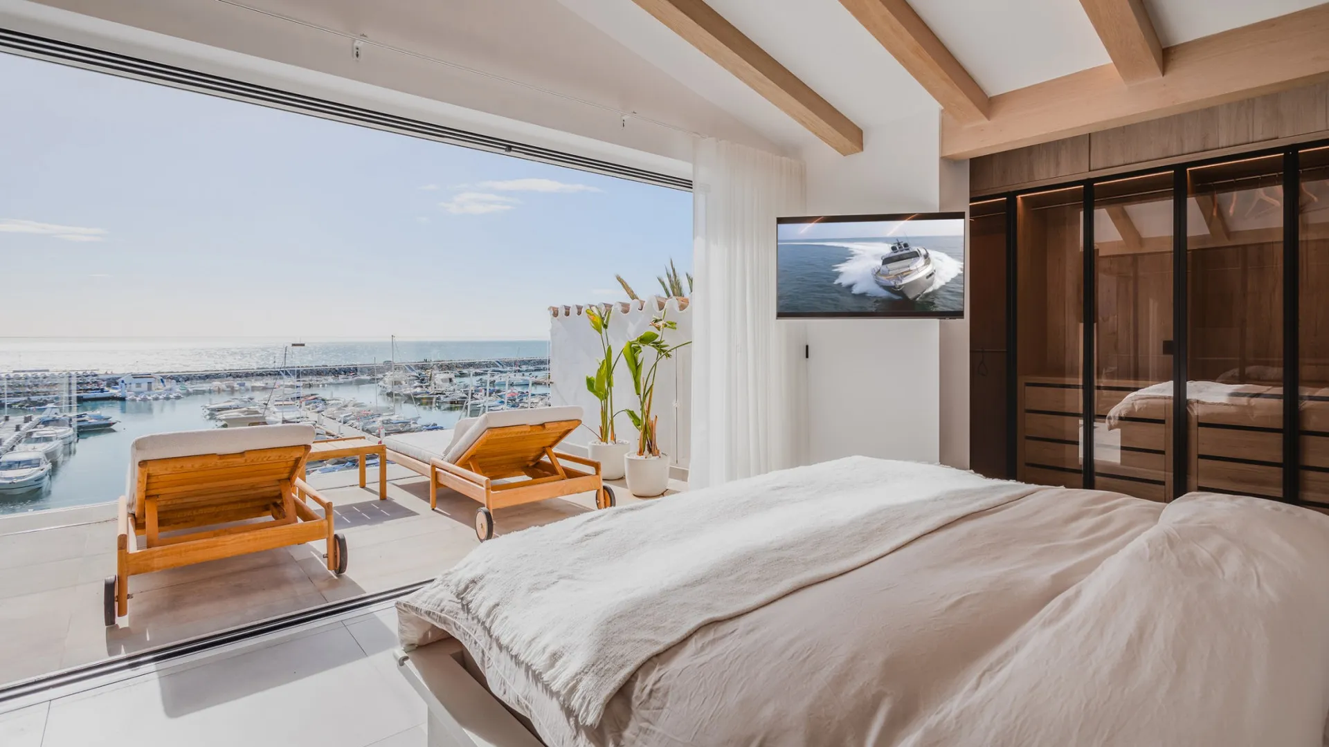 For sale 4 bedrooms duplex penthouse in Marbella - Puerto Banus