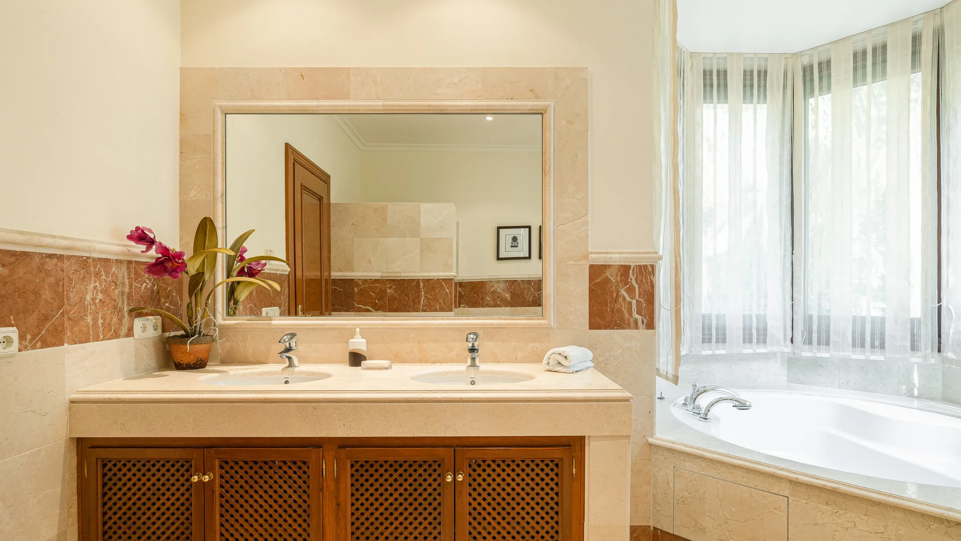 La Zagaleta 7 bedrooms villa for sale