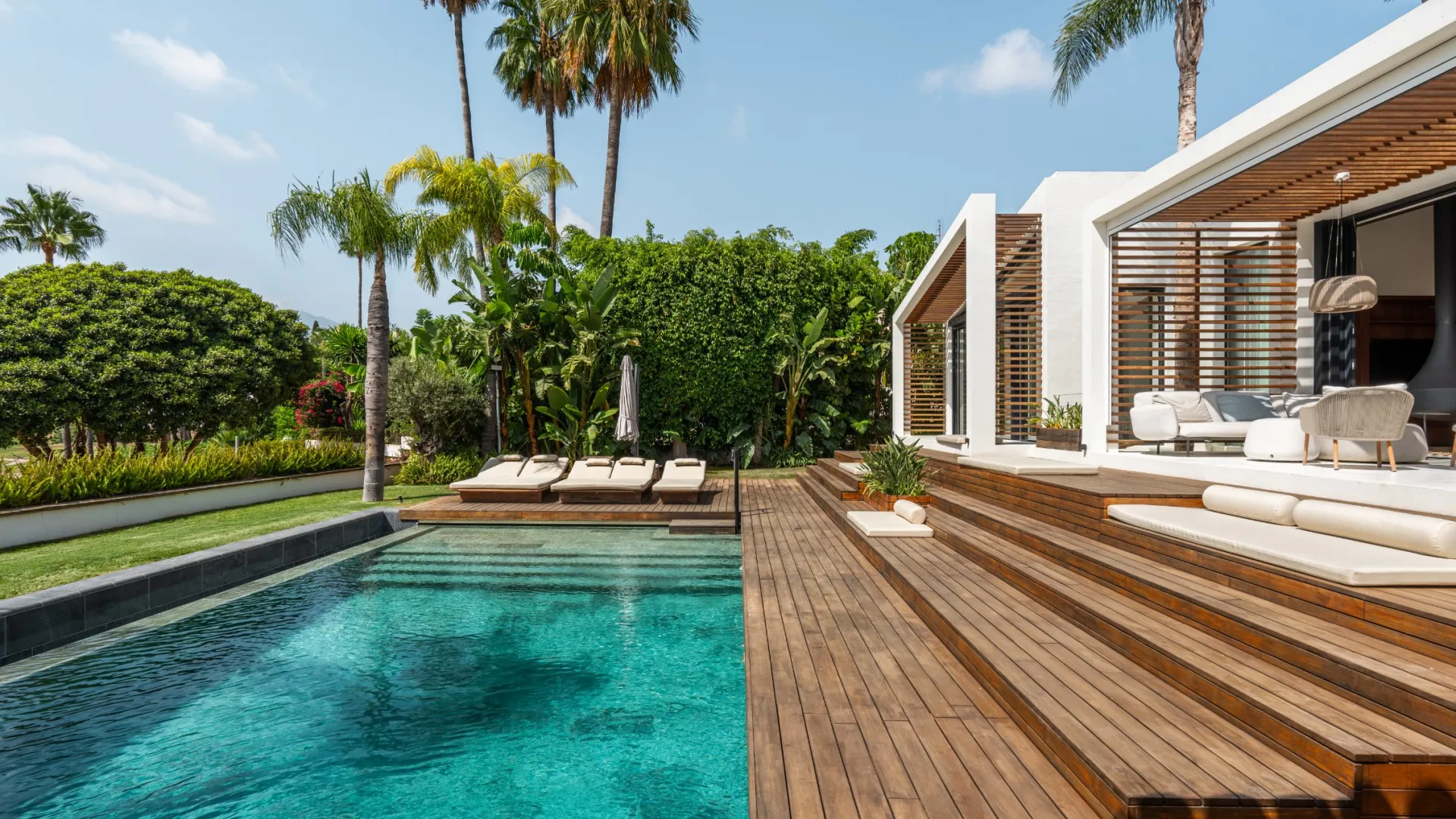 Los Naranjos Golf, villa de 5 dormitorios en venta