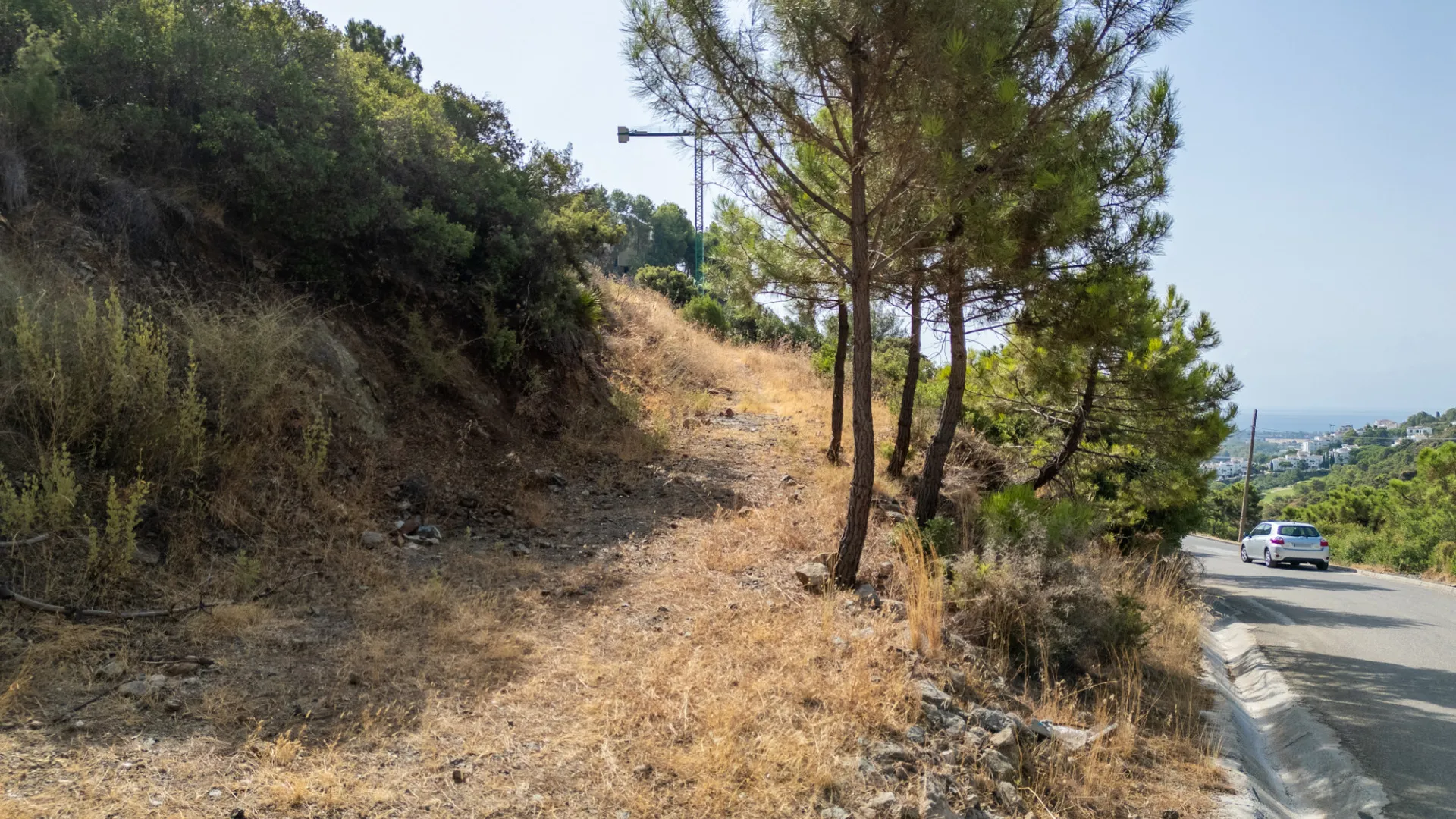 El Madroñal plot for sale