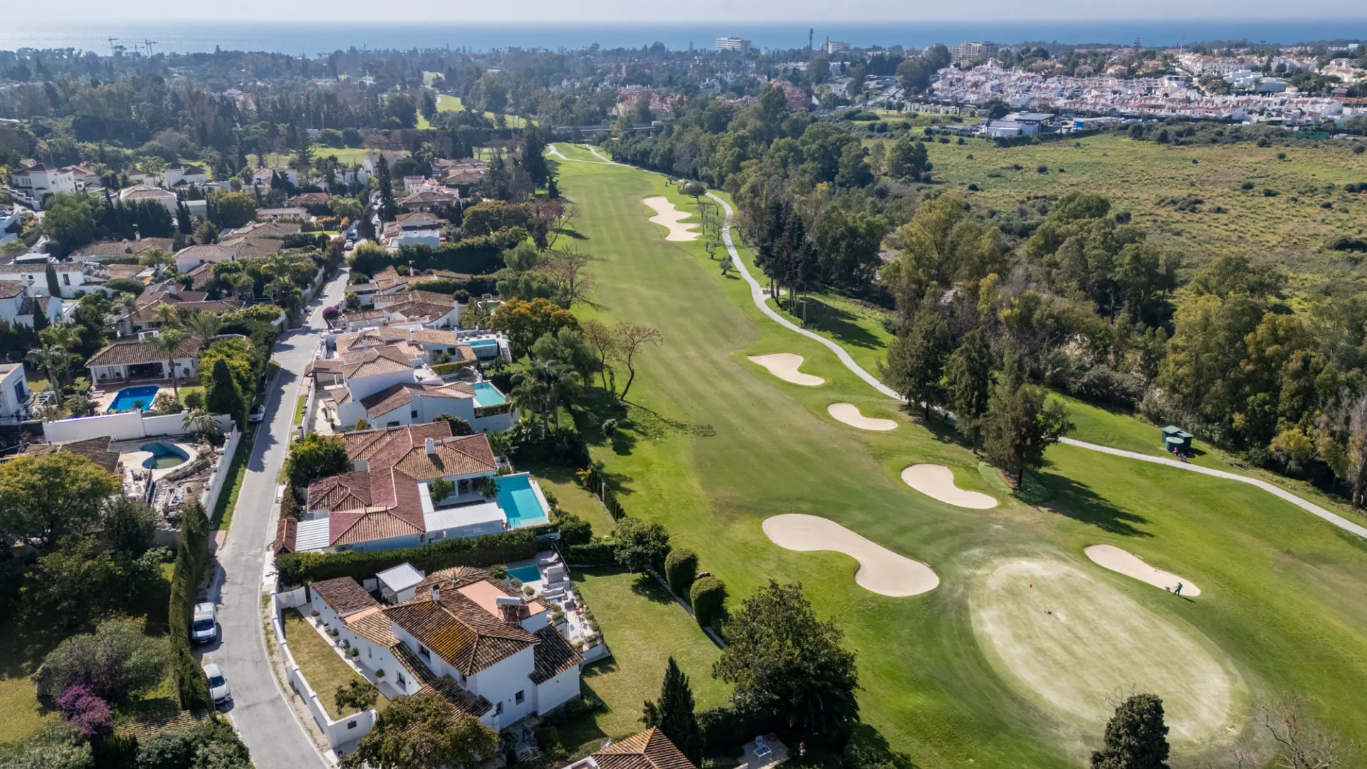 Villa for sale in Guadalmina Alta