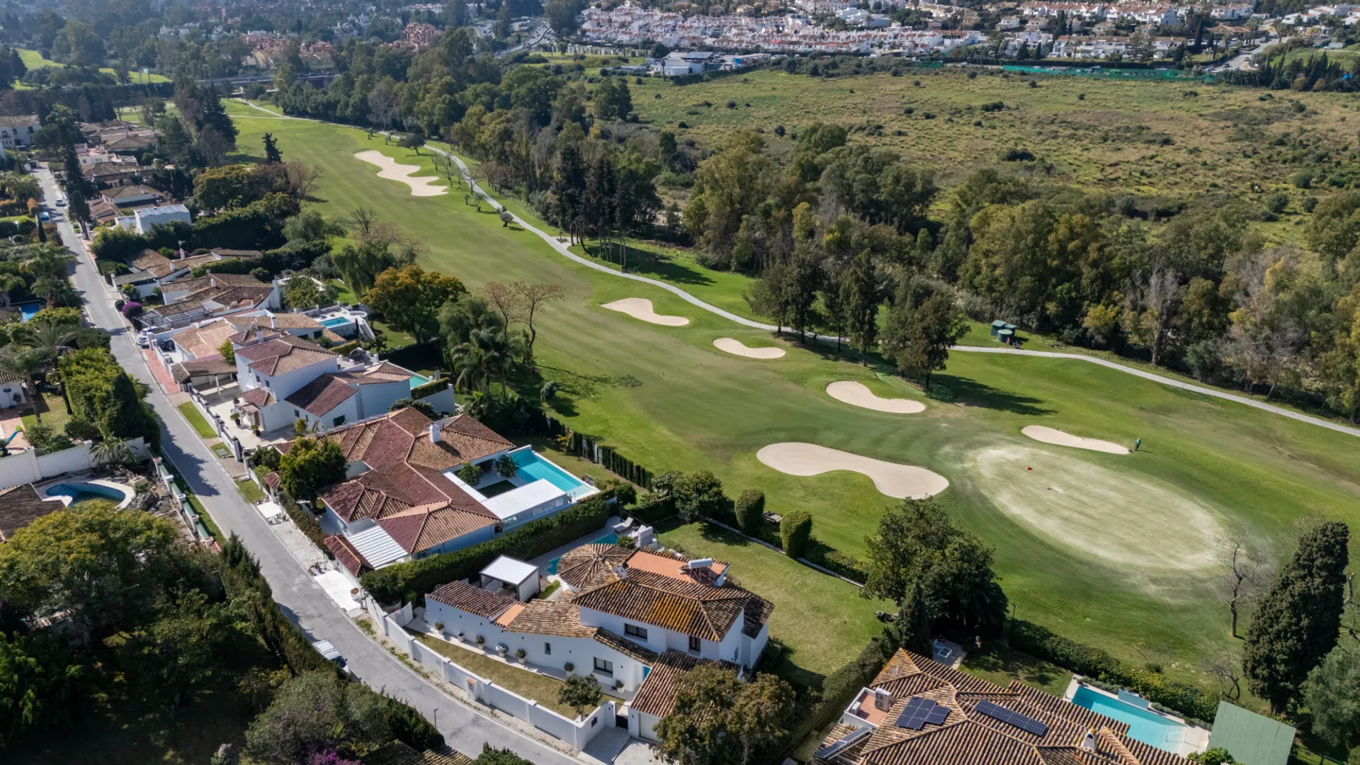 Villa for sale in Guadalmina Alta