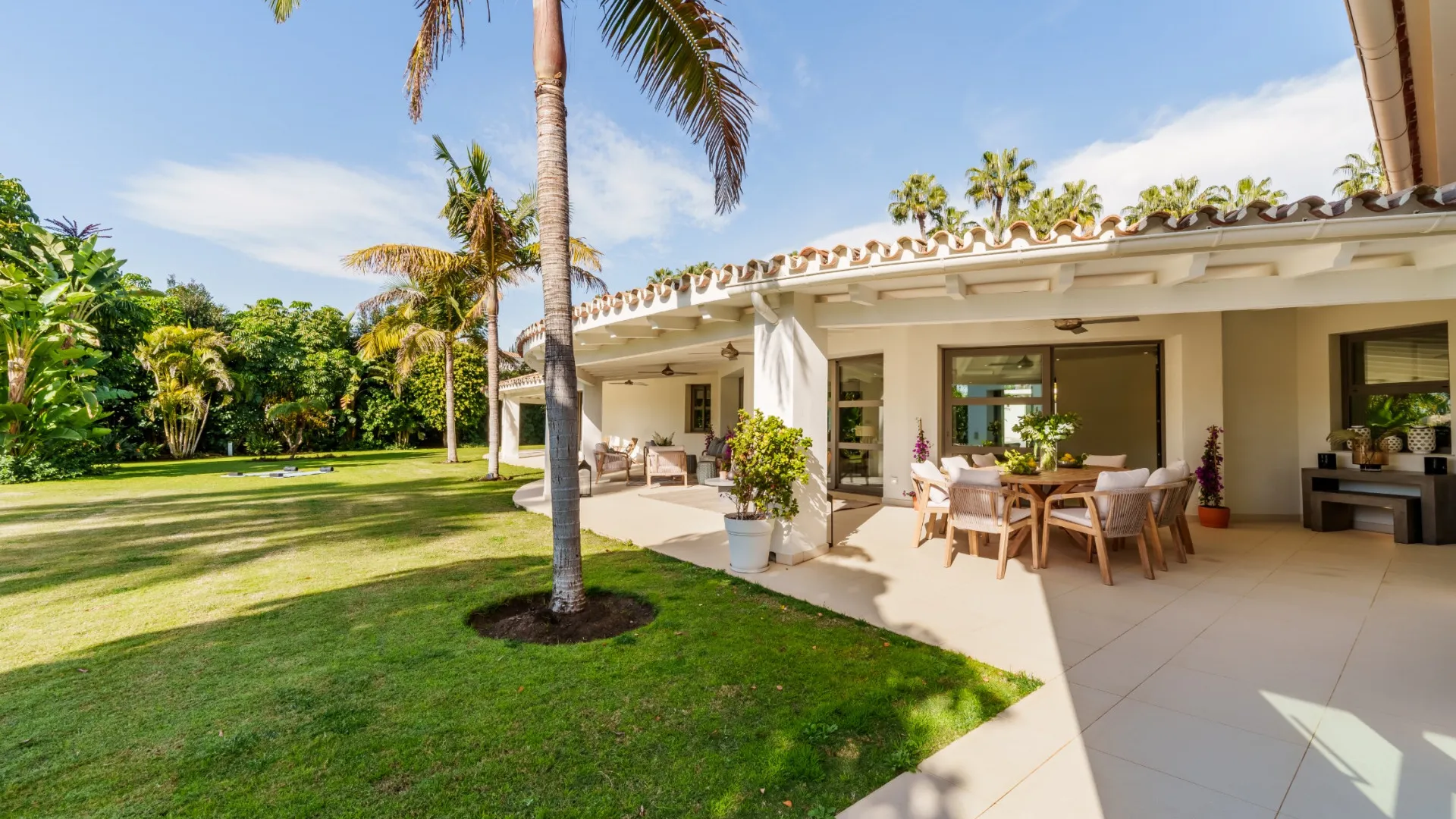 Comprar villa en La Cerquilla de 5 dormitorios