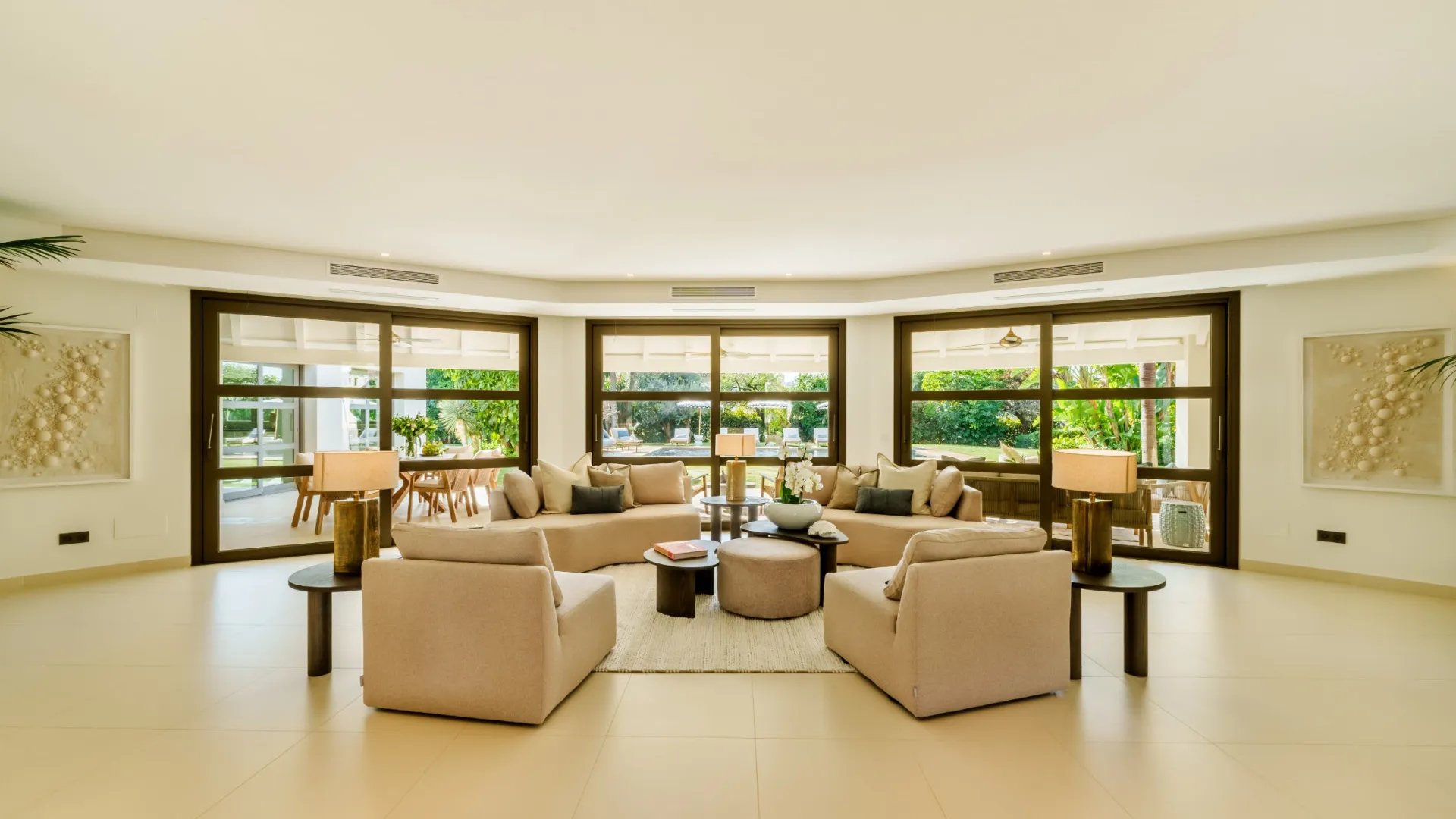 Comprar villa en La Cerquilla de 5 dormitorios