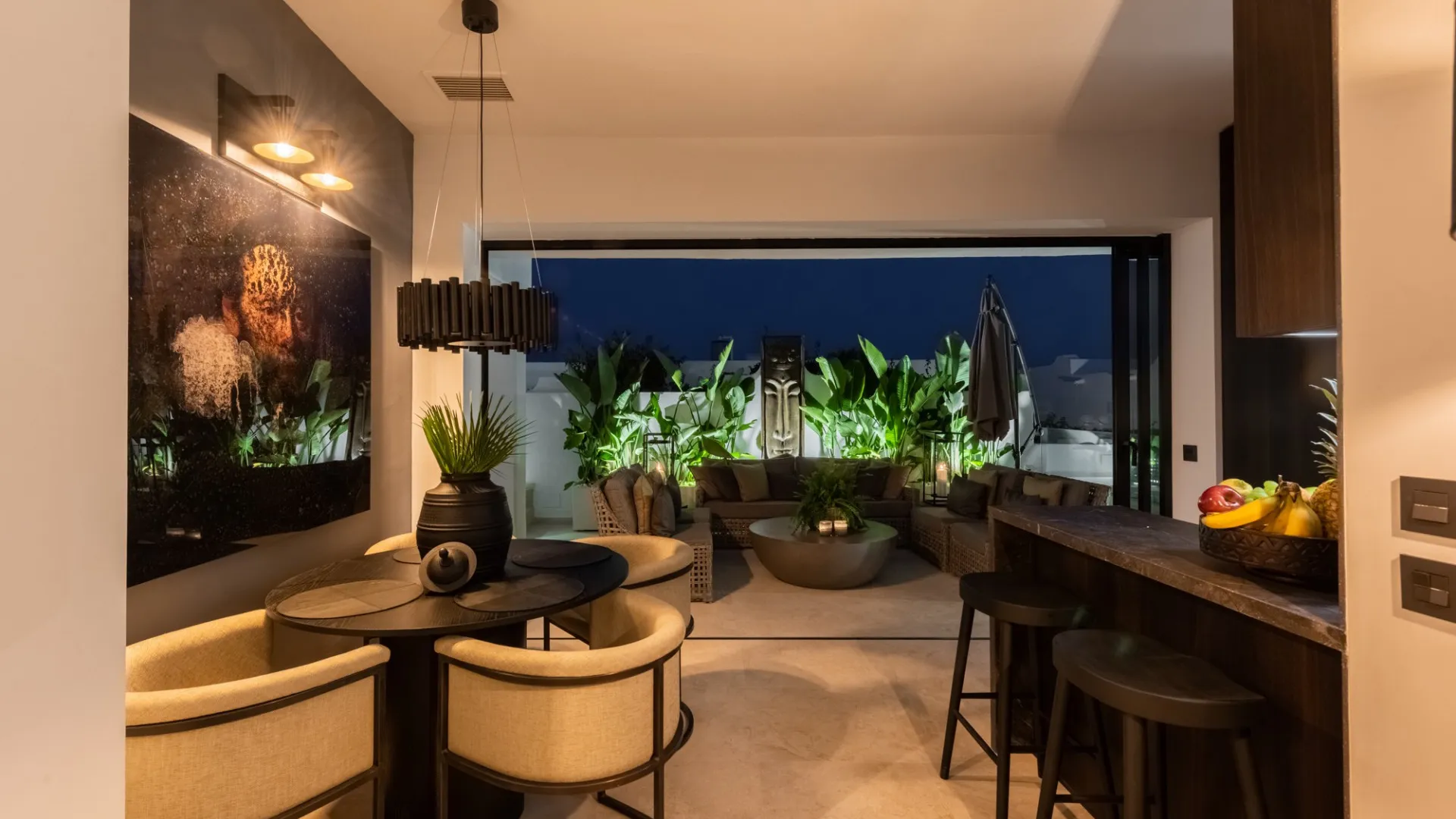 Oasis de Marbella, adosado en venta de 3 dormitorios