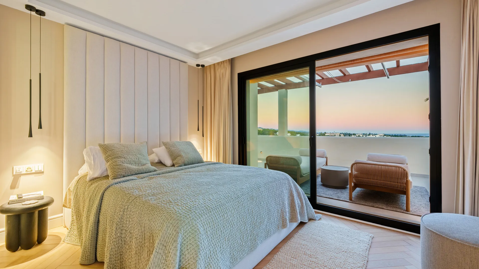 Palacetes Los Belvederes duplex penthouse for sale