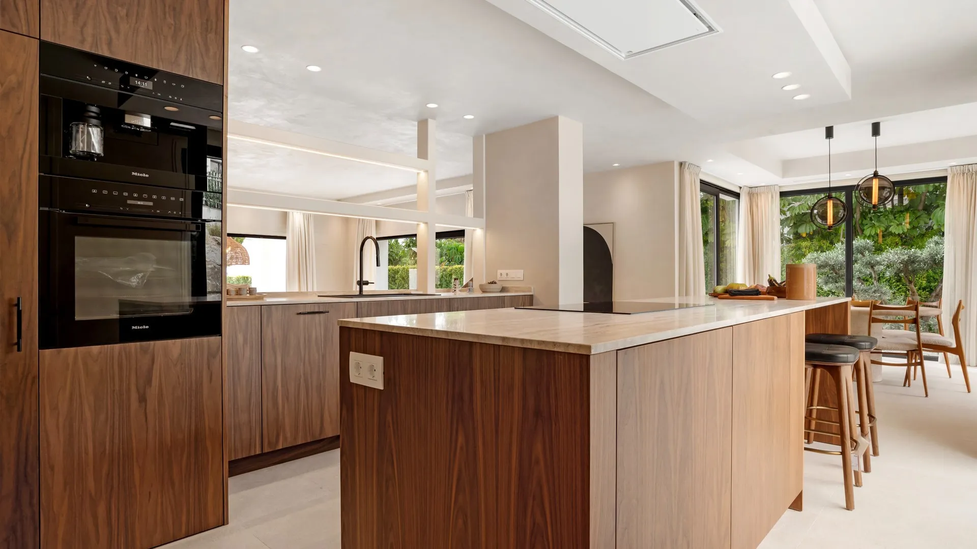 For sale La Alqueria villa with 4 bedrooms