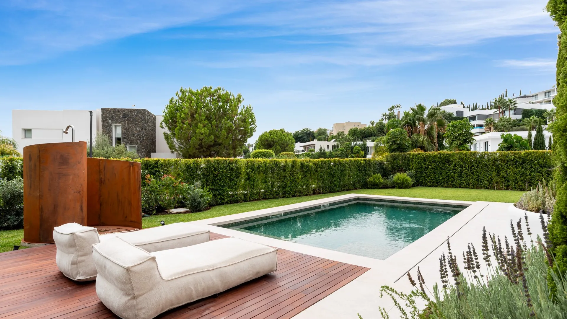 For sale La Alqueria villa with 4 bedrooms