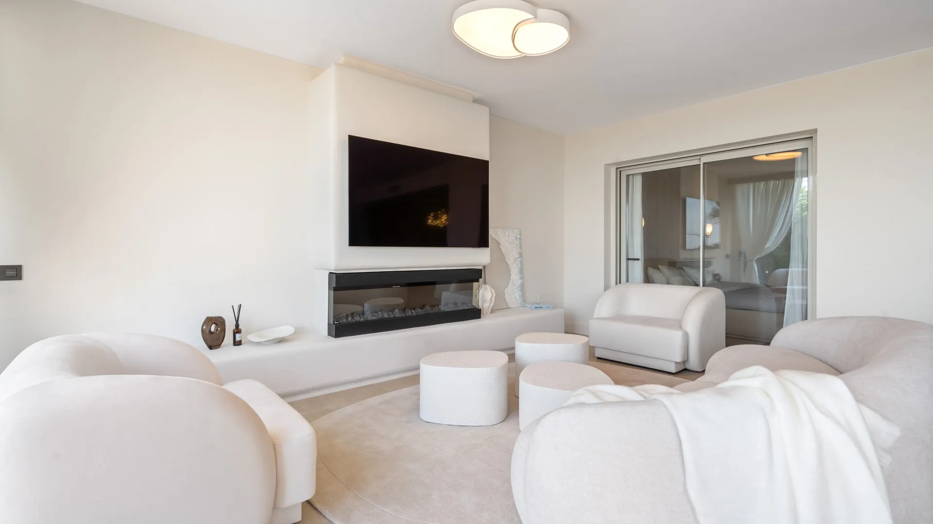 Palacetes Los Belvederes 3 bedrooms ground floor apartment for sale
