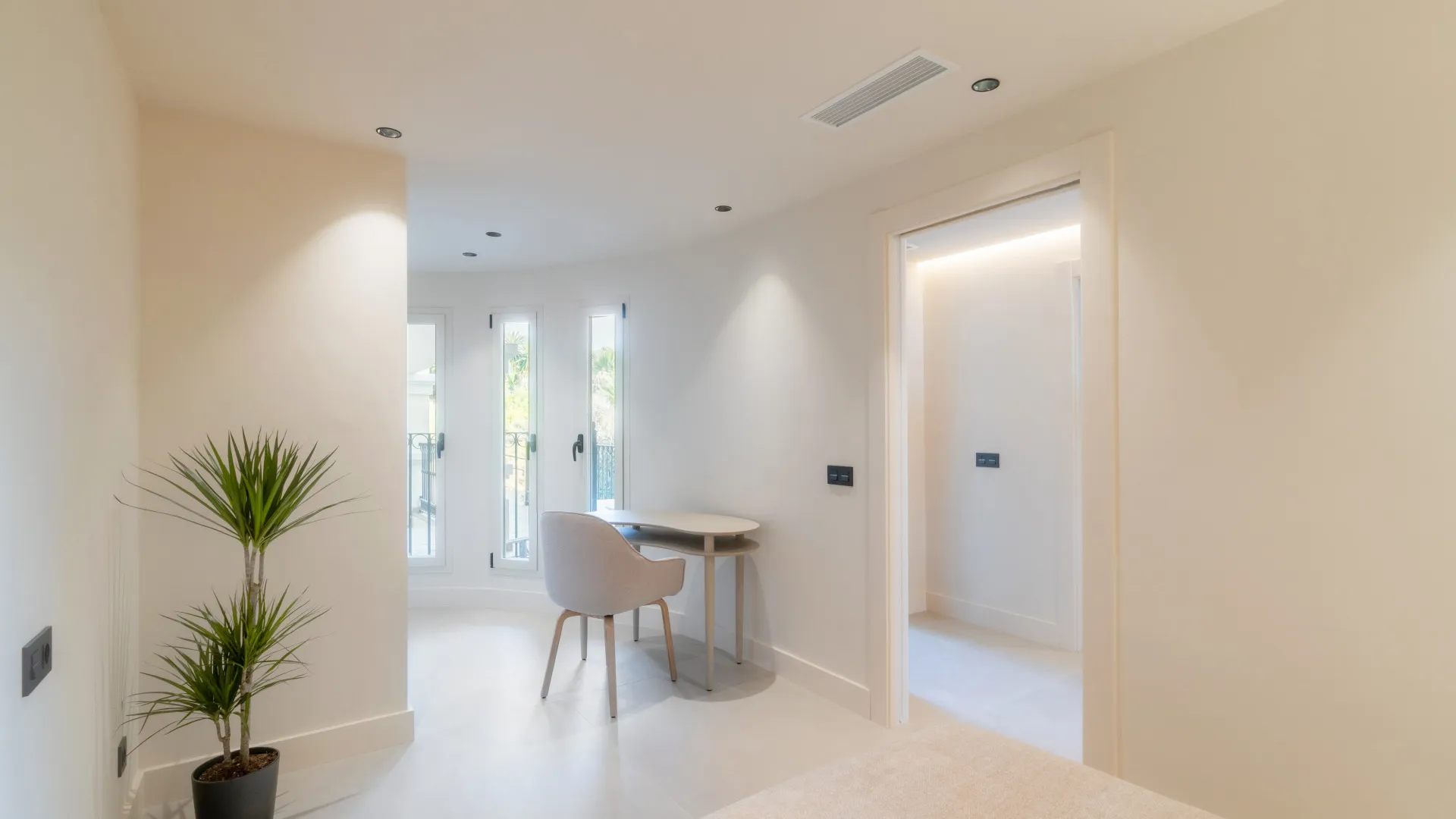 Palacetes Los Belvederes 3 bedrooms ground floor apartment for sale
