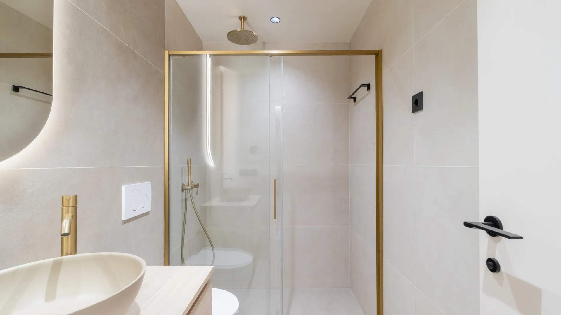 Palacetes Los Belvederes 3 bedrooms ground floor apartment for sale