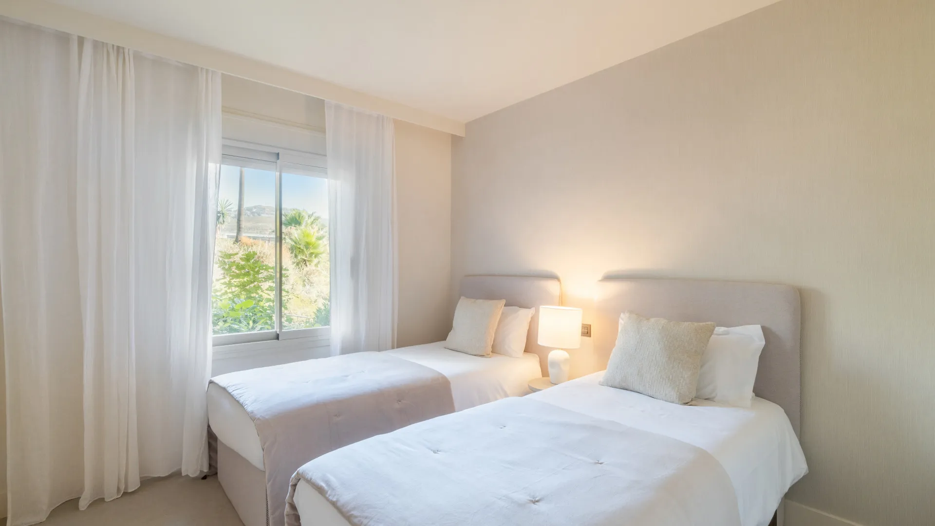 Palacetes Los Belvederes 3 bedrooms ground floor apartment for sale