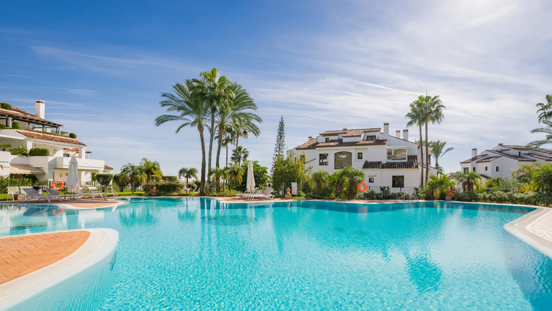 4 bedrooms duplex penthouse in Monte Paraiso Country Club for sale