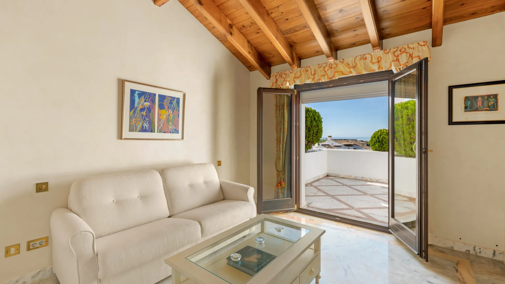 4 bedrooms duplex penthouse in Monte Paraiso Country Club for sale